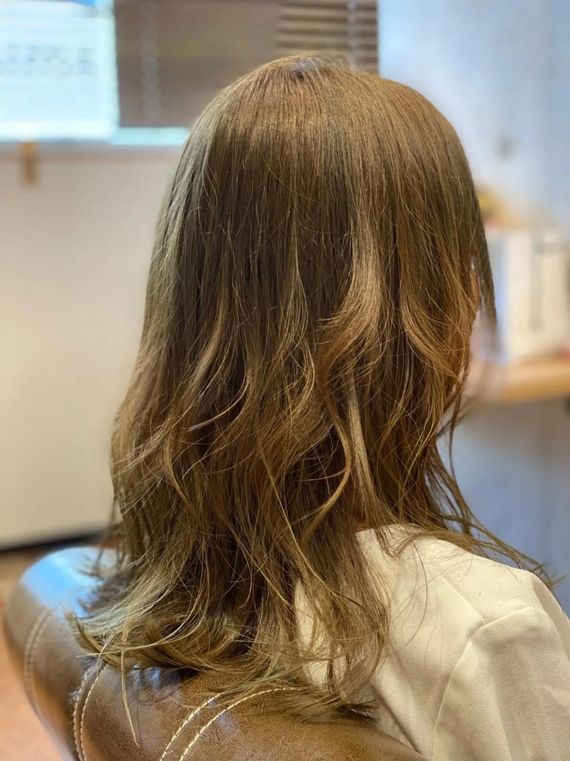 カラー カット ヘアカラー トリートメント 山﨑 優真のヘアスタイル