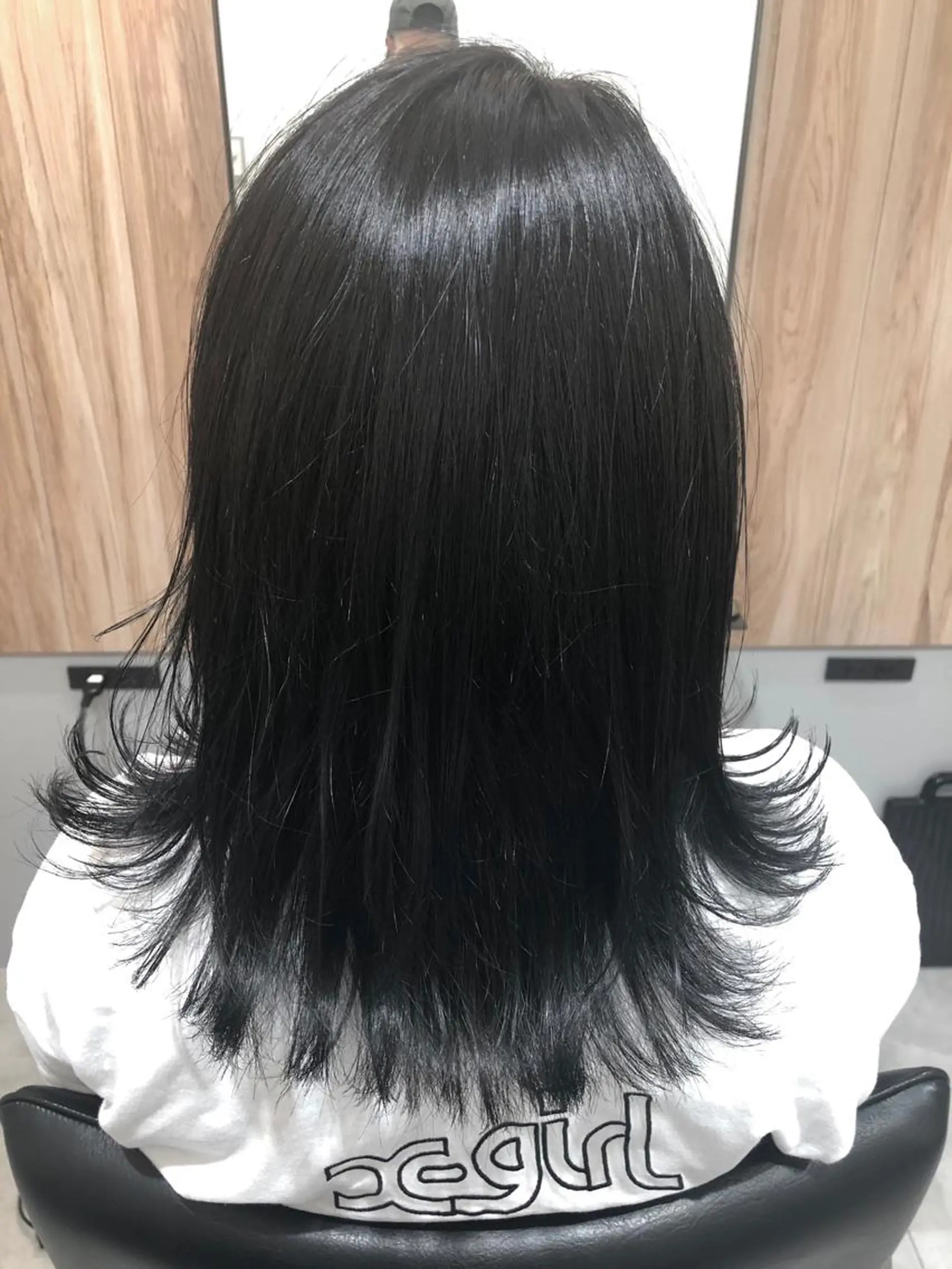 ミディアム カラー OFF YUYAのヘアスタイル