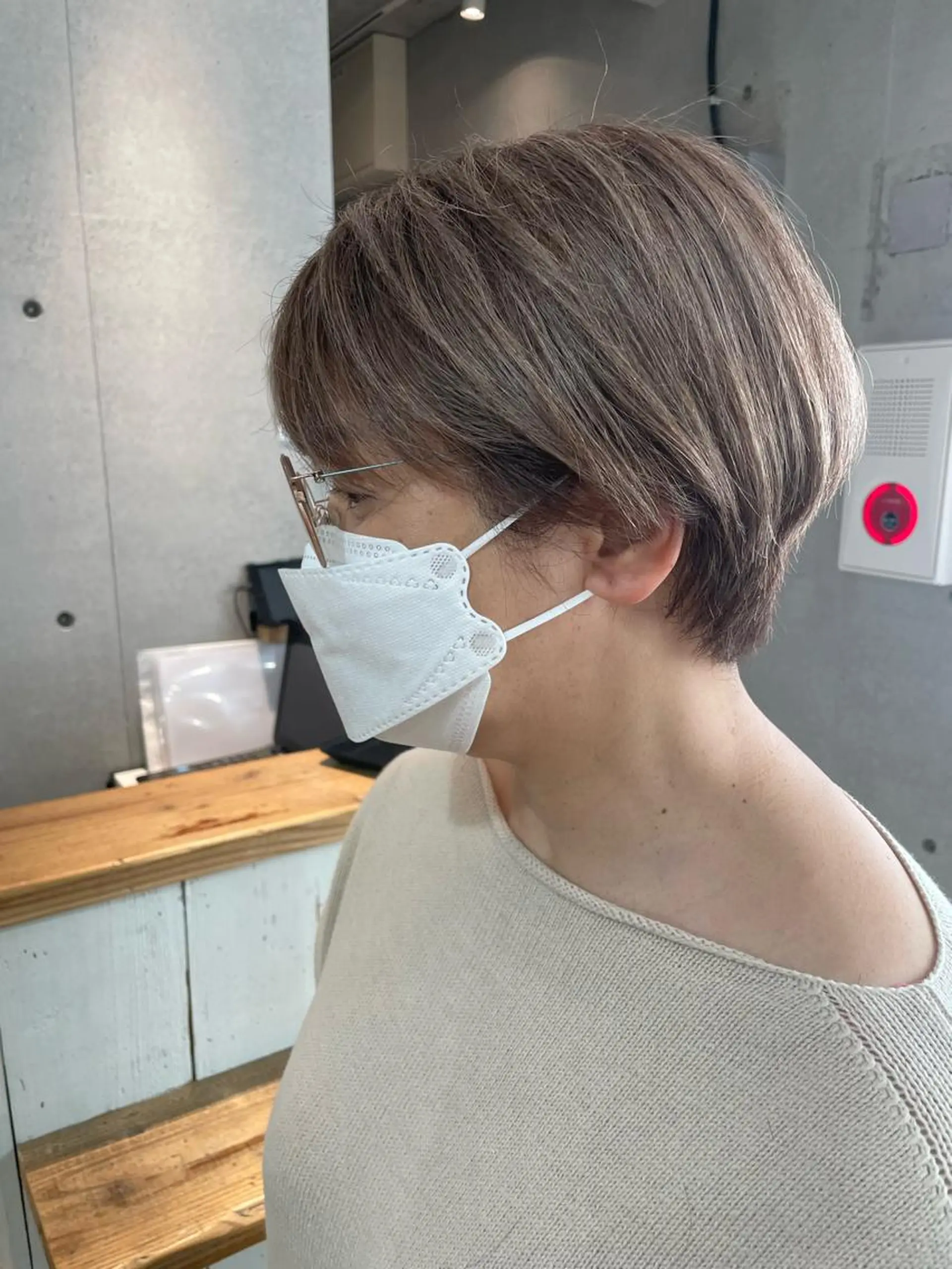 ショート カラー カット ヘアカラー トリートメント しのはら まどかのヘアスタイル