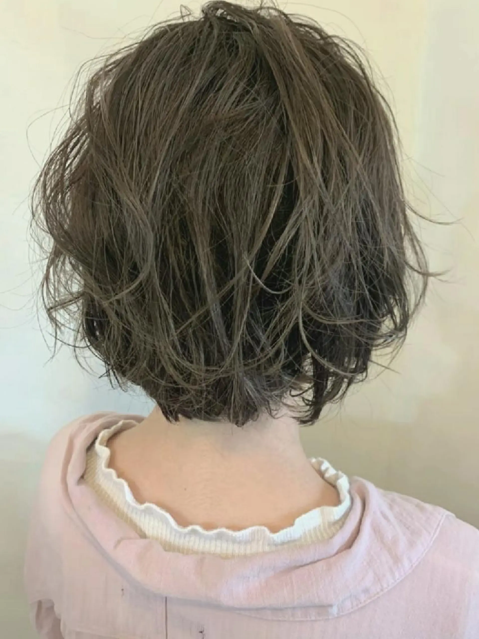 ショート カラー 【大宮】デザイナー Anne 諳 アンのヘアスタイル