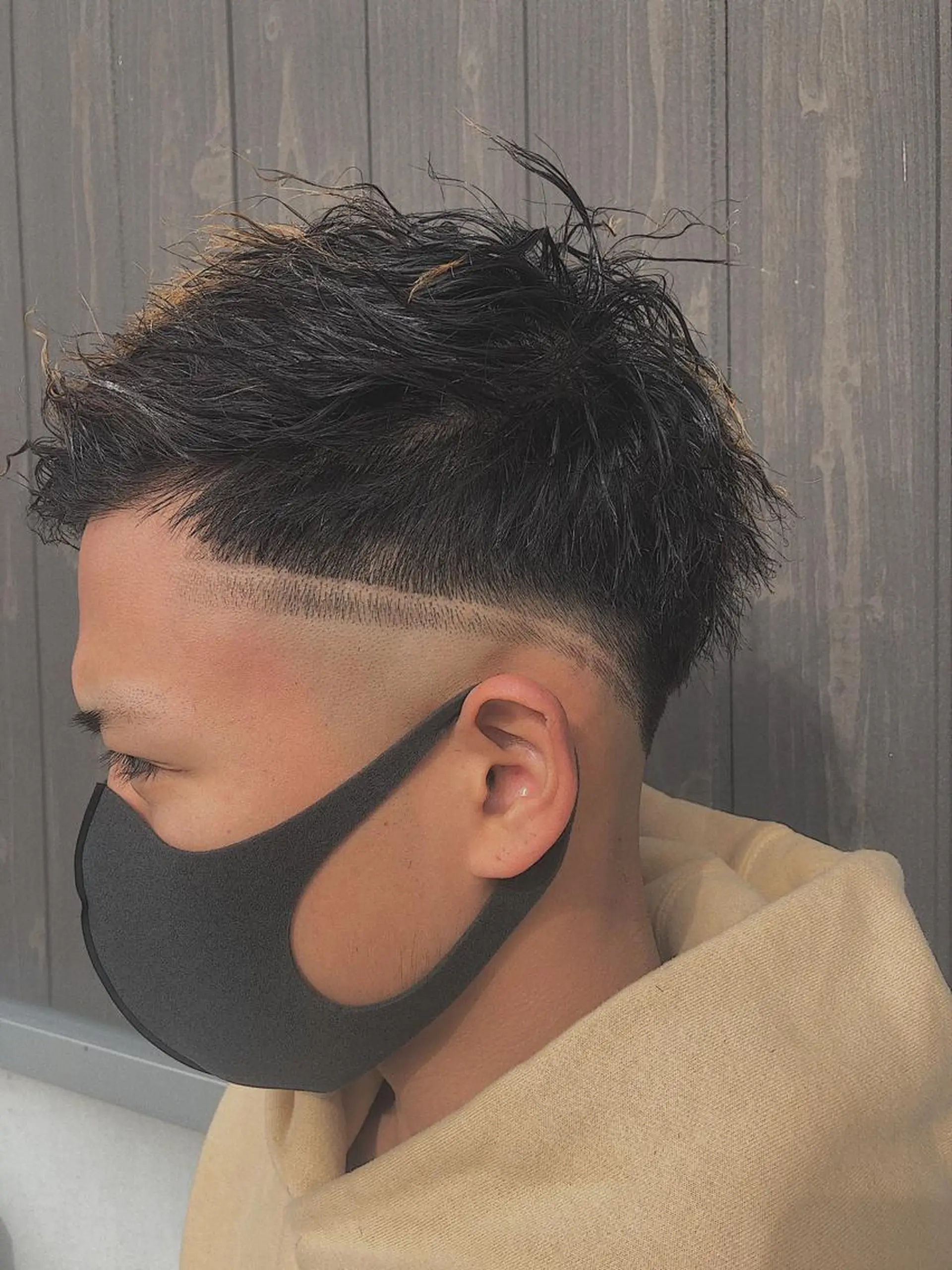 ショート パーマ メンズ フェードカット スキンフェード umi所属・NAKAGAWA YUICHIのヘアスタイル