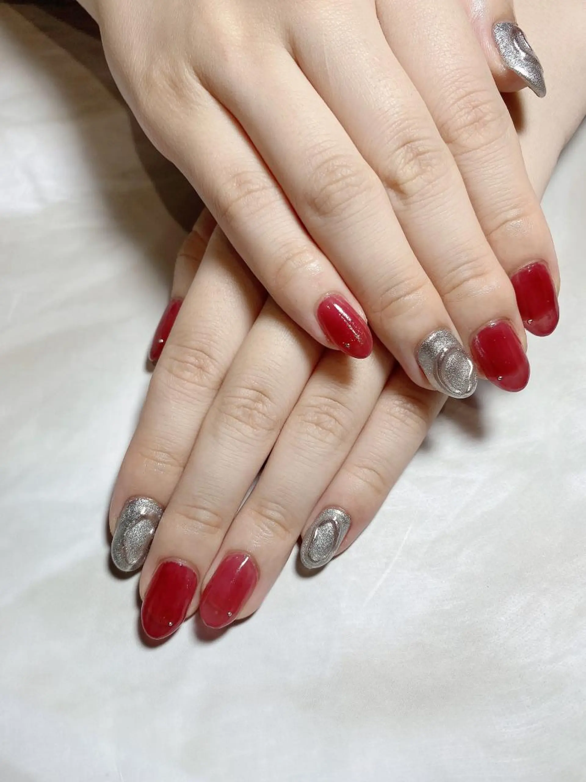 ネイル ボルドー シルバー ハンドネイル フットネイル ハンドケア nail salon  AlgeTy所属・✴︎:.｡. MAKI.｡.:✴︎のネイルデザイン