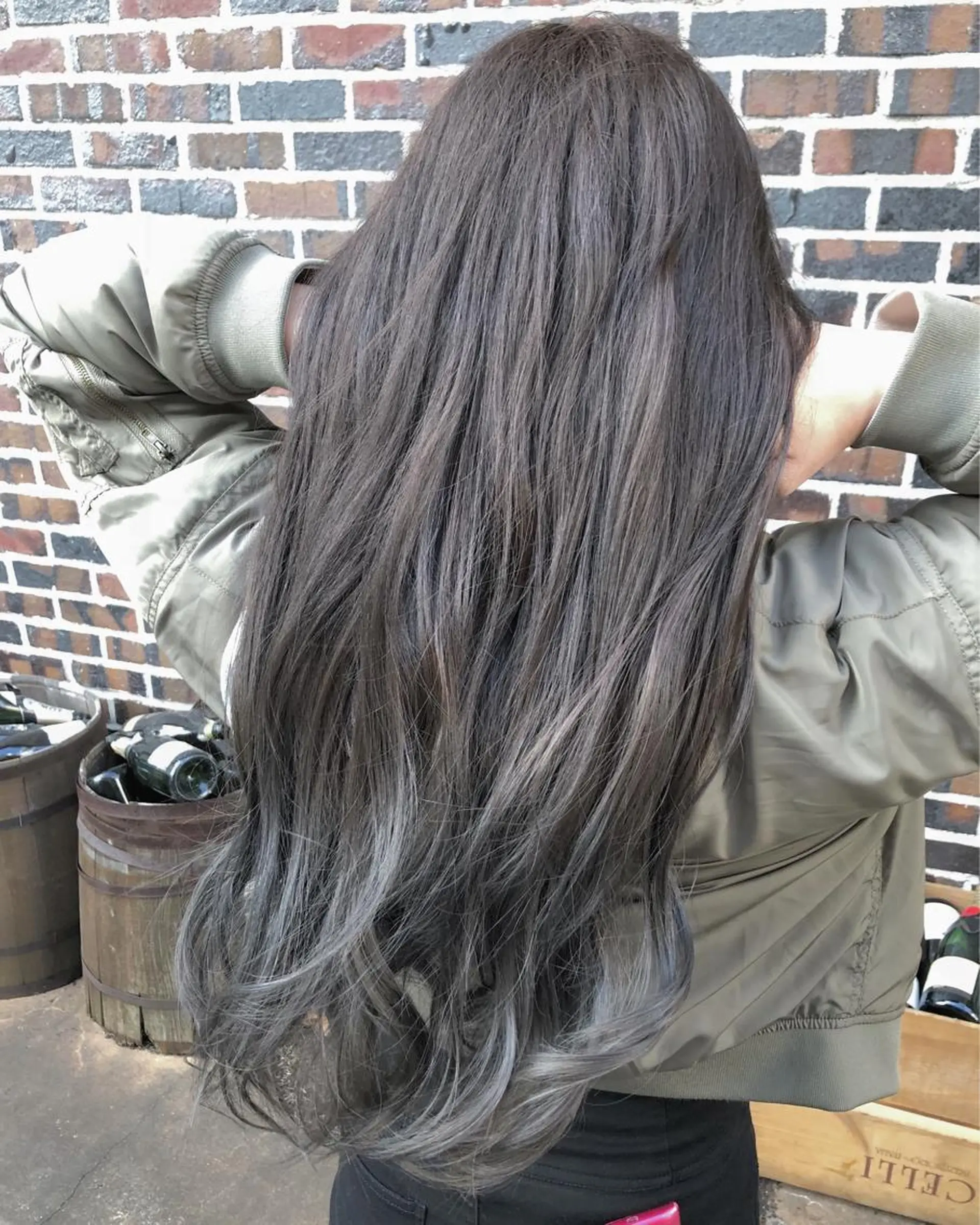 ロング カラー パーマ ヘアアレンジ 透明感カラー デザインカラー グラデーションカラー グレージュ enurk店 🍋 M I K U  *のその他イメージ