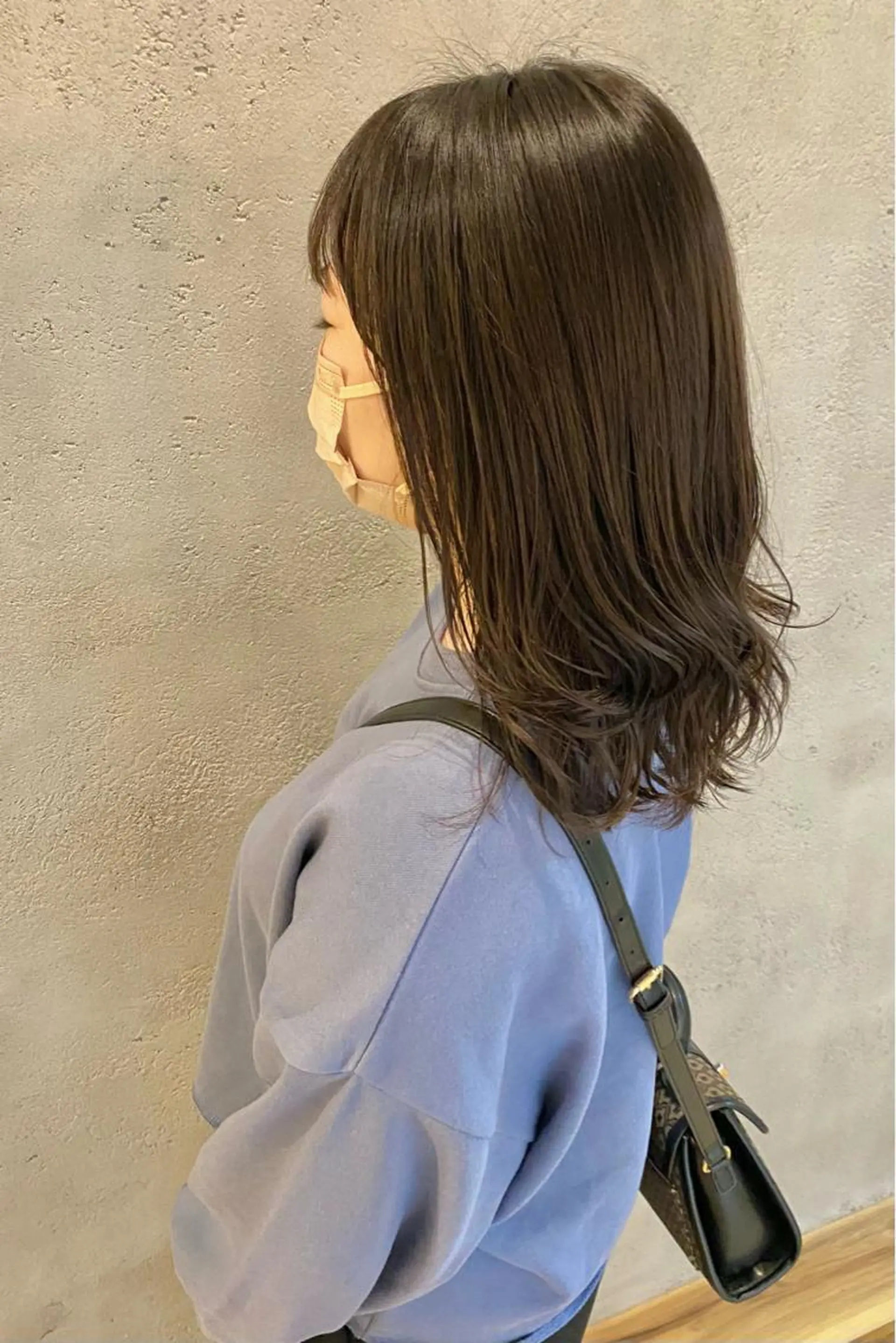 ミディアム 菊地 紗矢のヘアスタイル