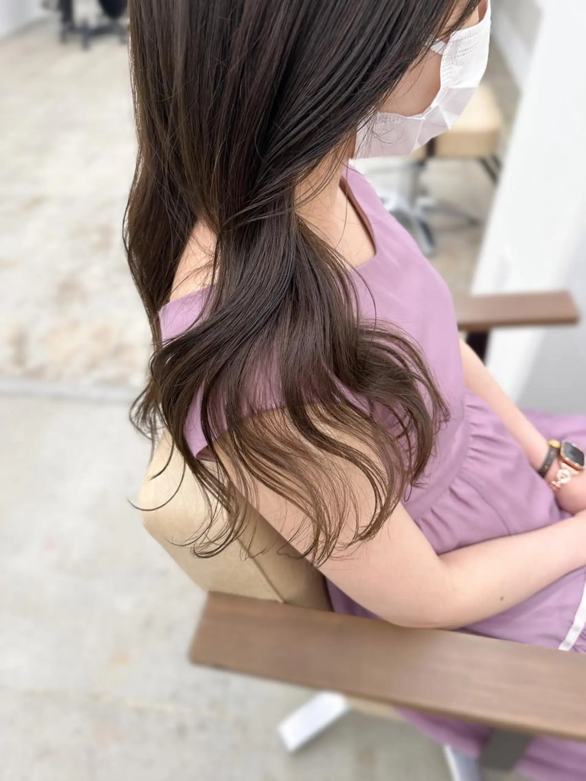 ロング カラー ベージュカラー 🌼透明感艶カラー オリーブ🌼河村咲のヘアスタイル