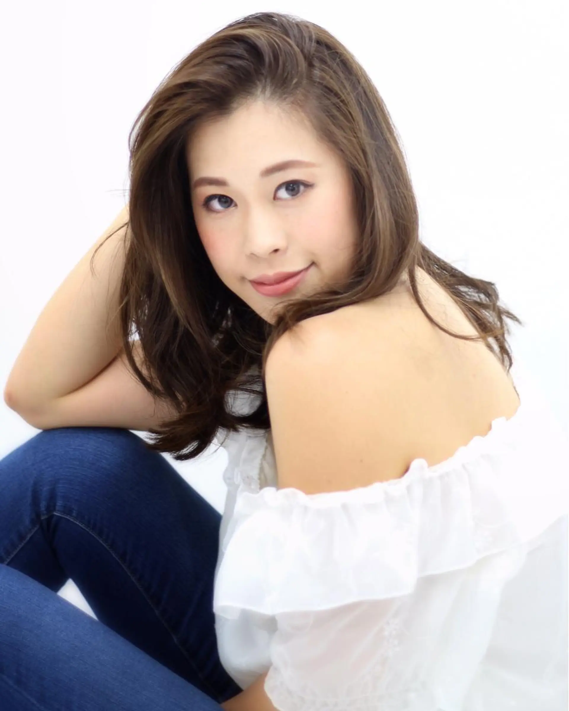 セミロング ロング カラー かきあげバング 安藤 明日翔のヘアスタイル