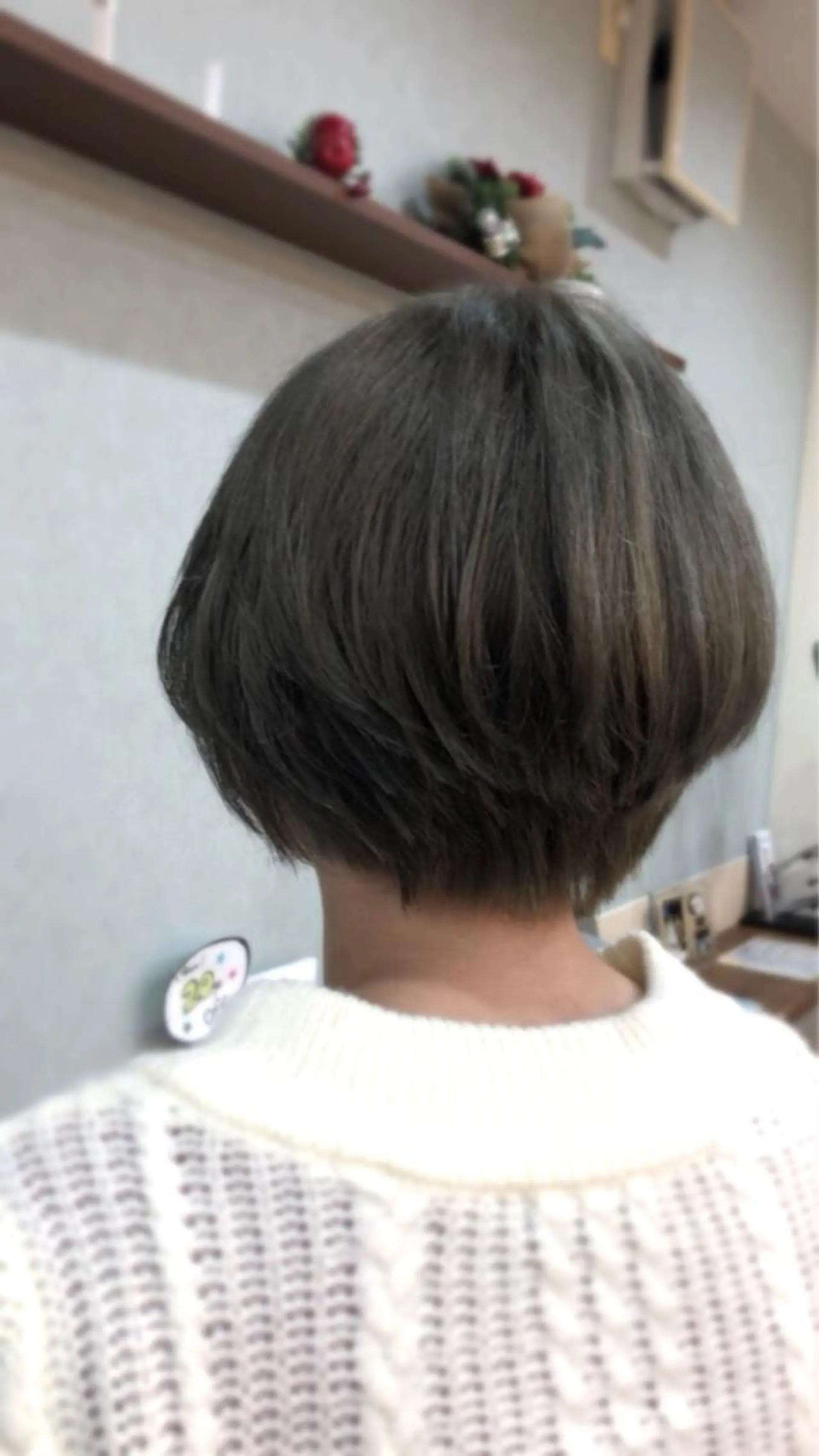 ショート カラー アッシュ ブリーチ グレージュ ヘアカラー トリートメント 大野 まゆのヘアスタイル