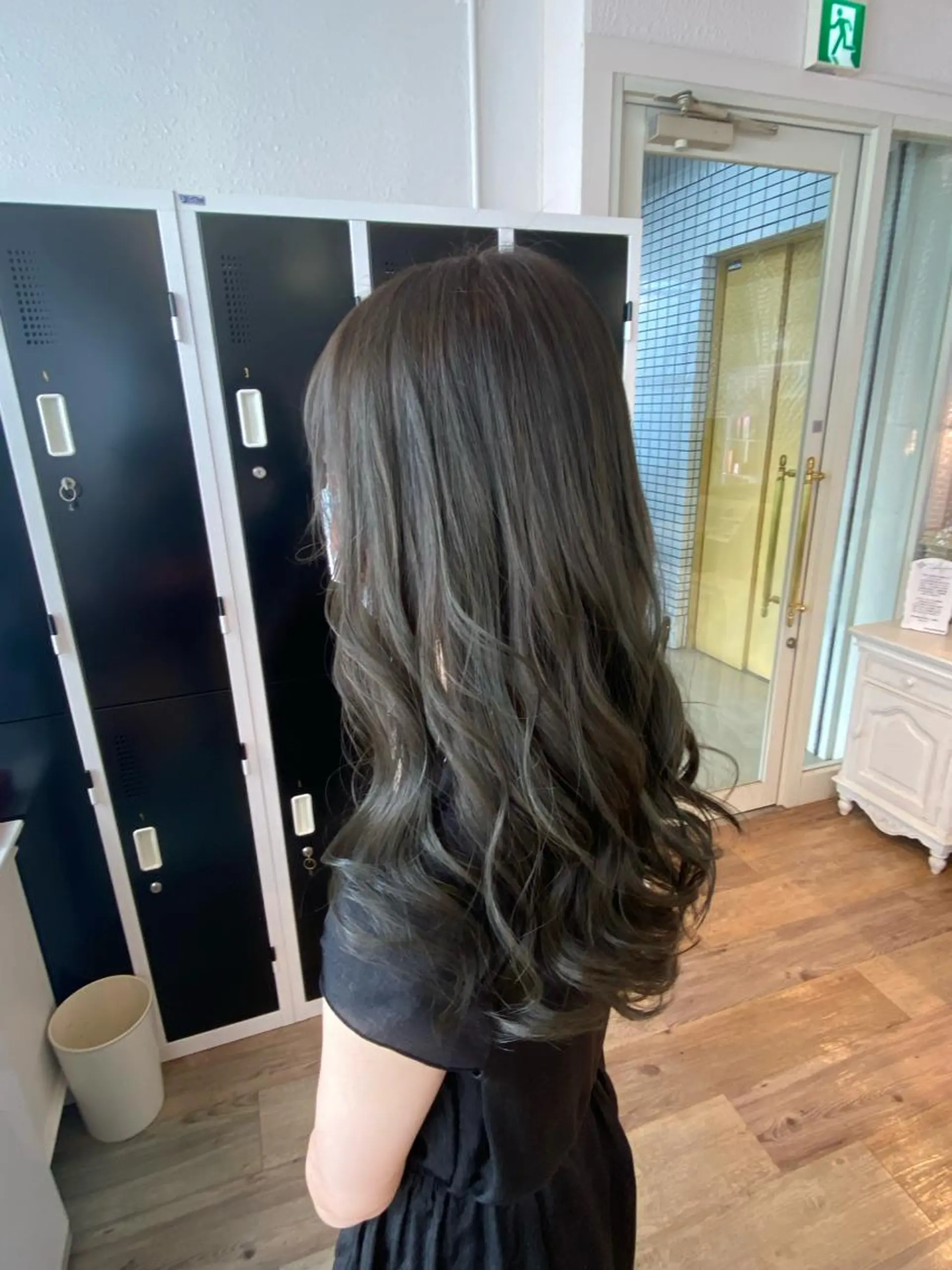 ロング カラー ヘアカラー トリートメント アンソニー ショウゴのヘアスタイル