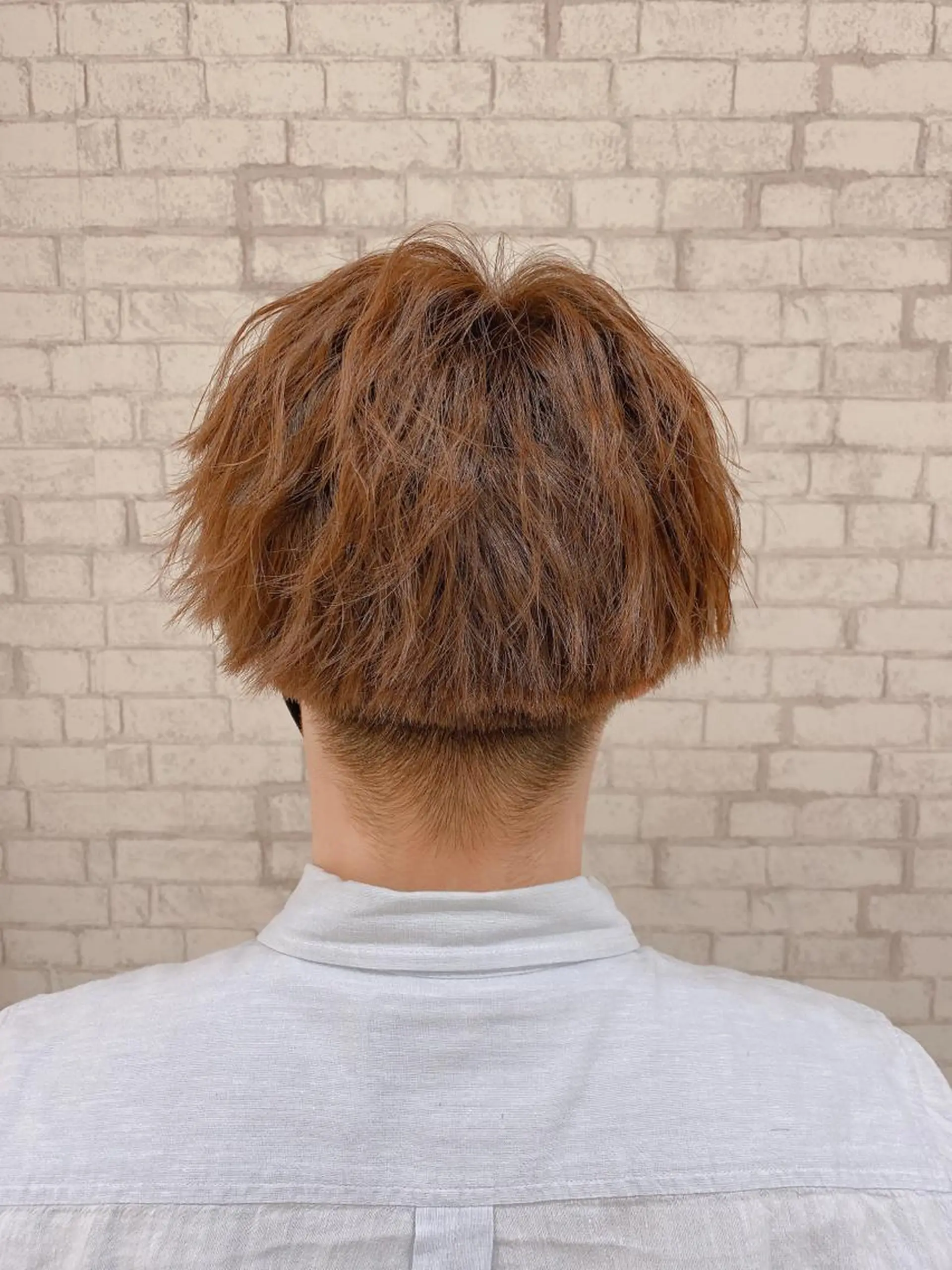 ショート カラー ヘアアレンジ メンズ カット ヘアカラー ブリーチなし艶カラー 東家のヘアスタイル