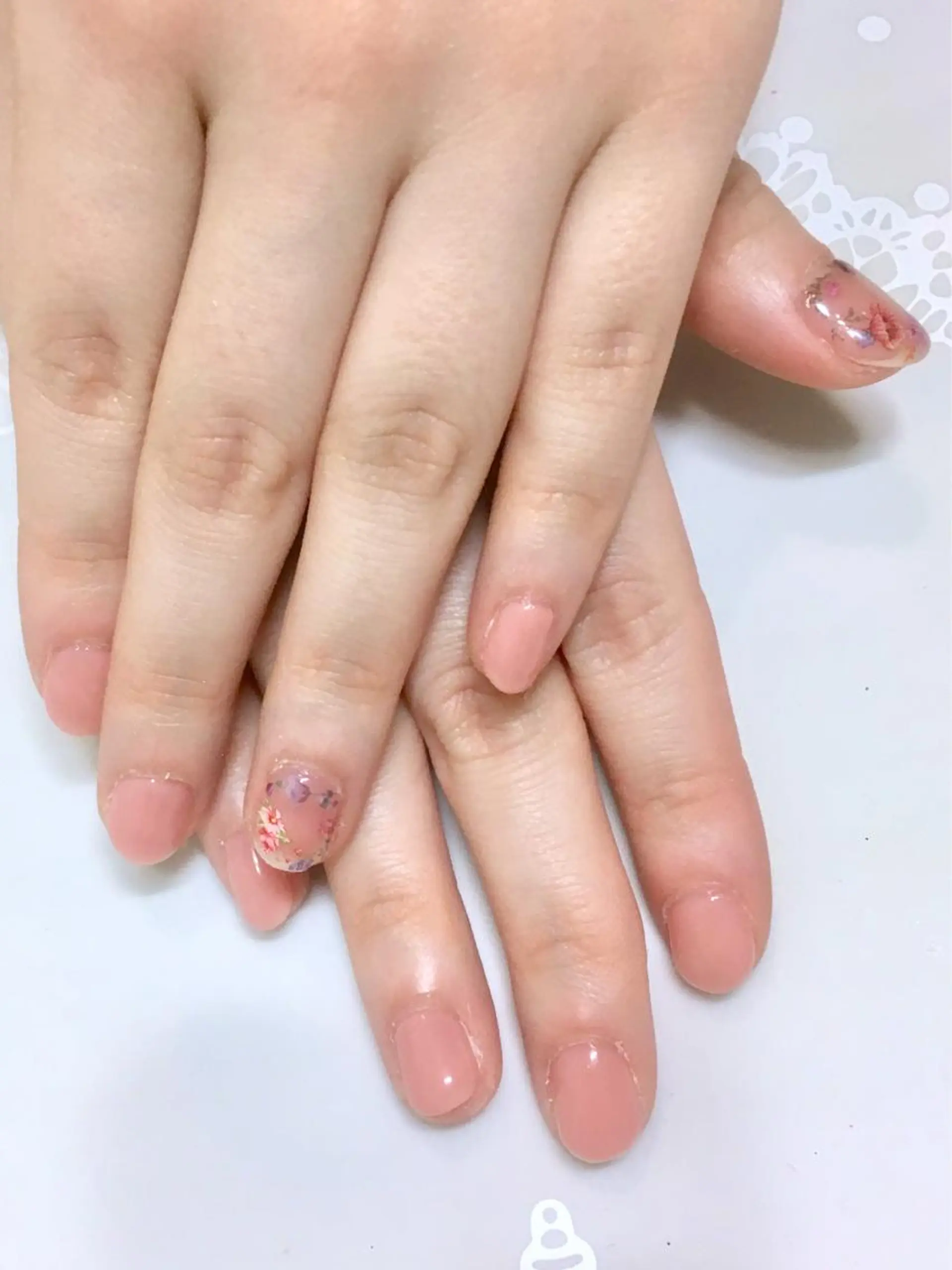 ネイル 新宿ネイルサロン ジェミディローサのネイルデザイン