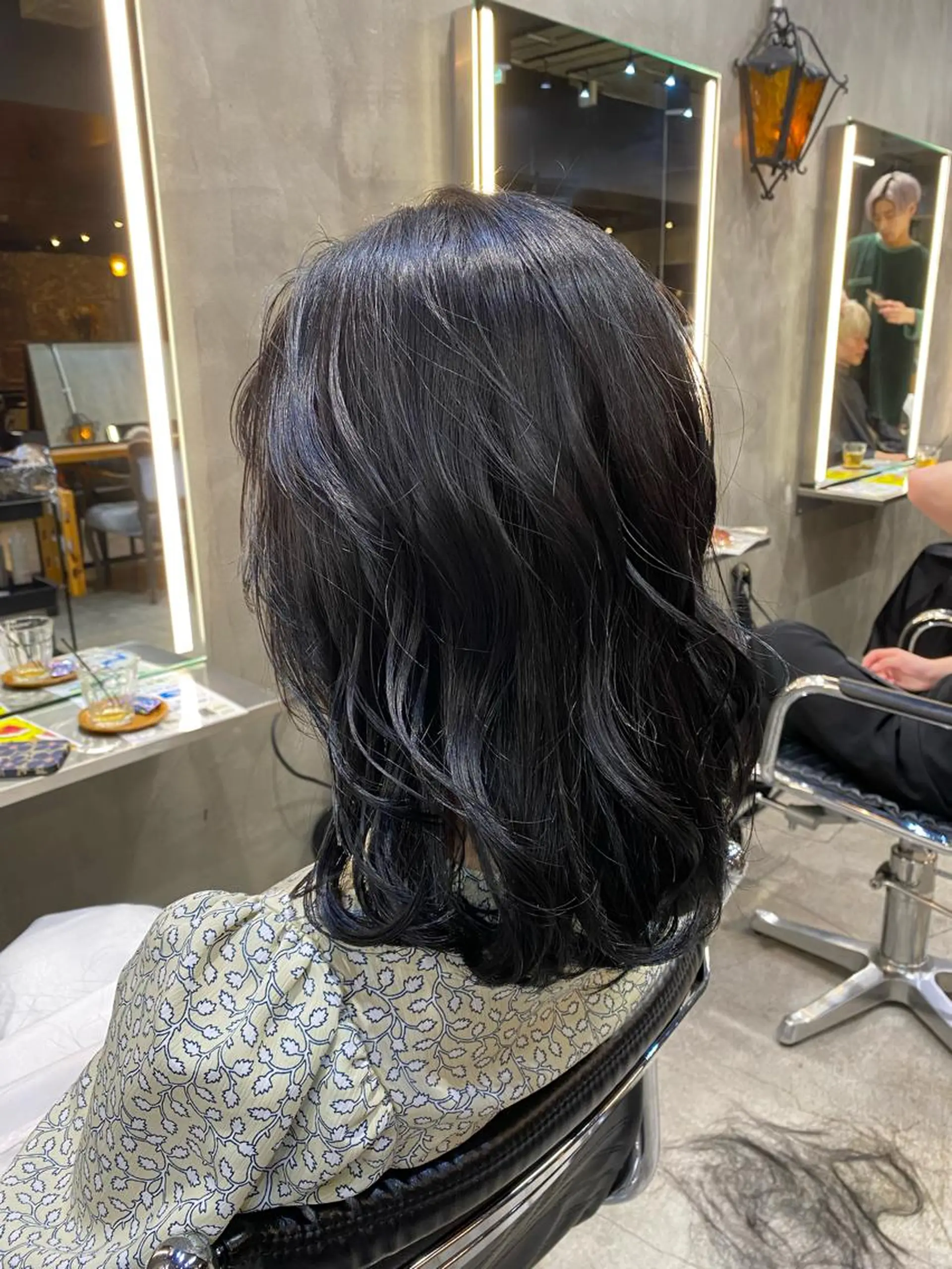 セミロング カラー 透明感カラー🌿 グレージュ🐺陽介のヘアスタイル