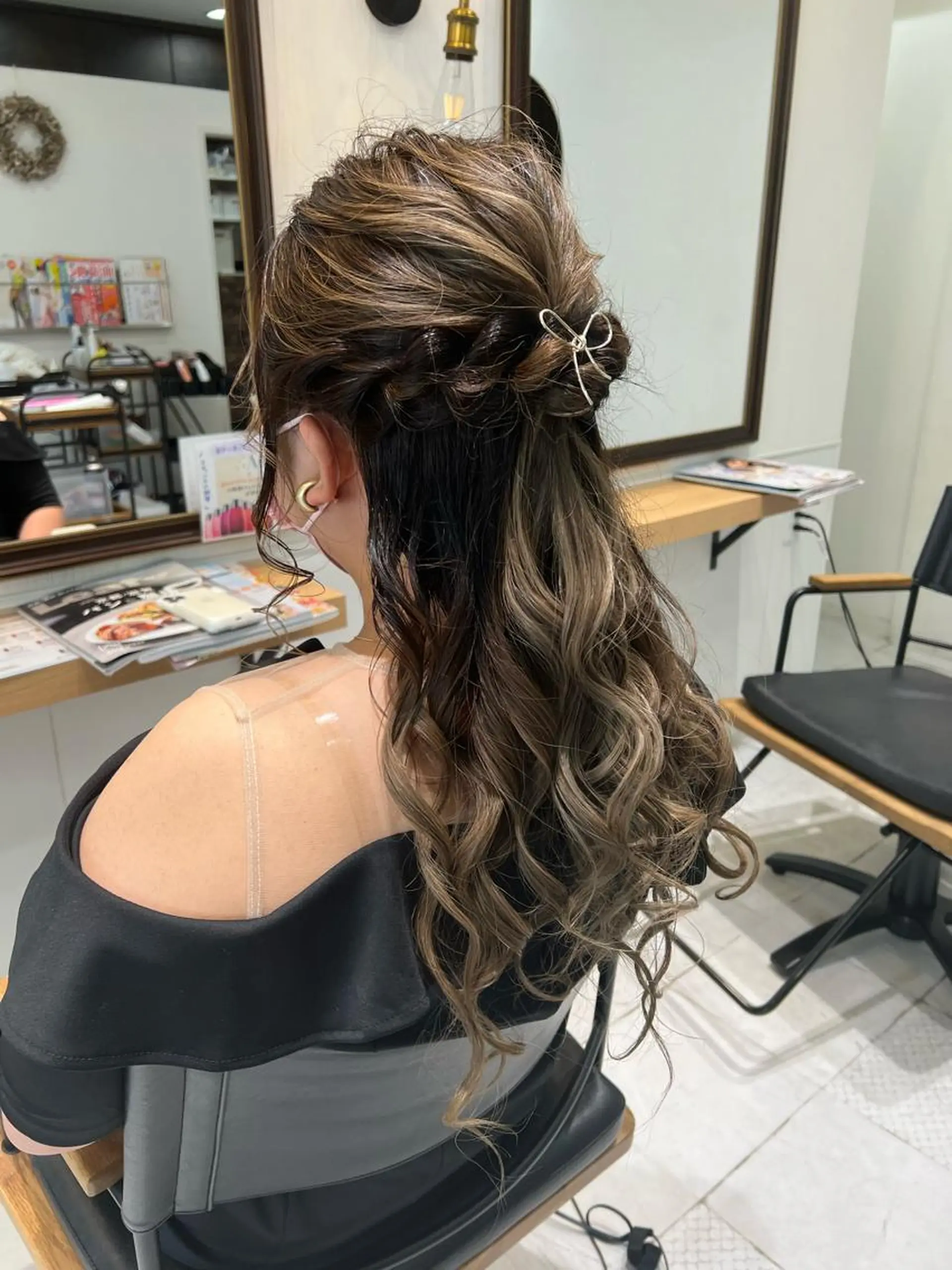 ロング ヘアアレンジ 川畑 陽奈のヘアスタイル