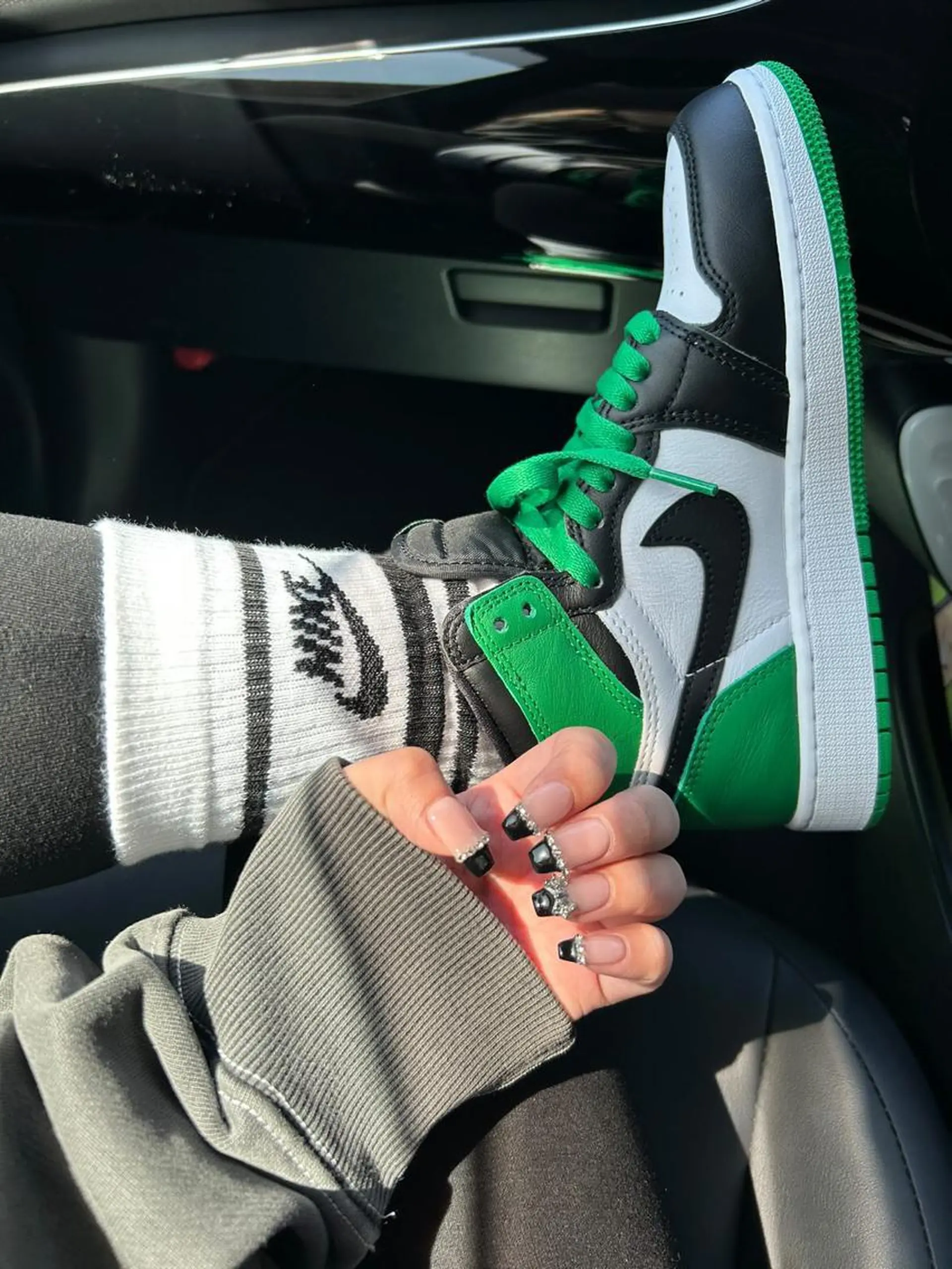 ネイル NAIL303所属・NAIL303 🛼 SHIORIのネイルデザイン