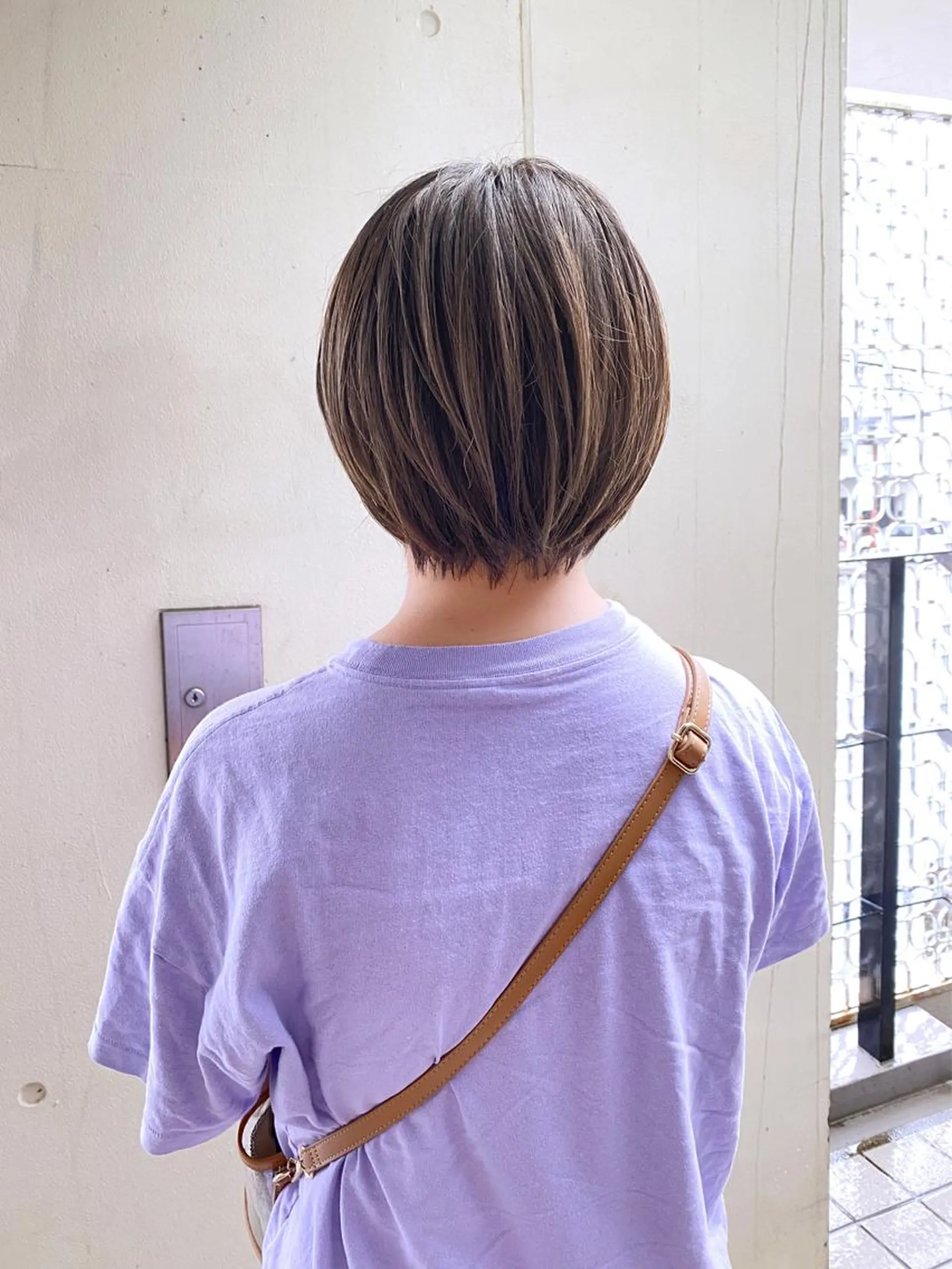 ショート カラー 進 詩織のヘアスタイル