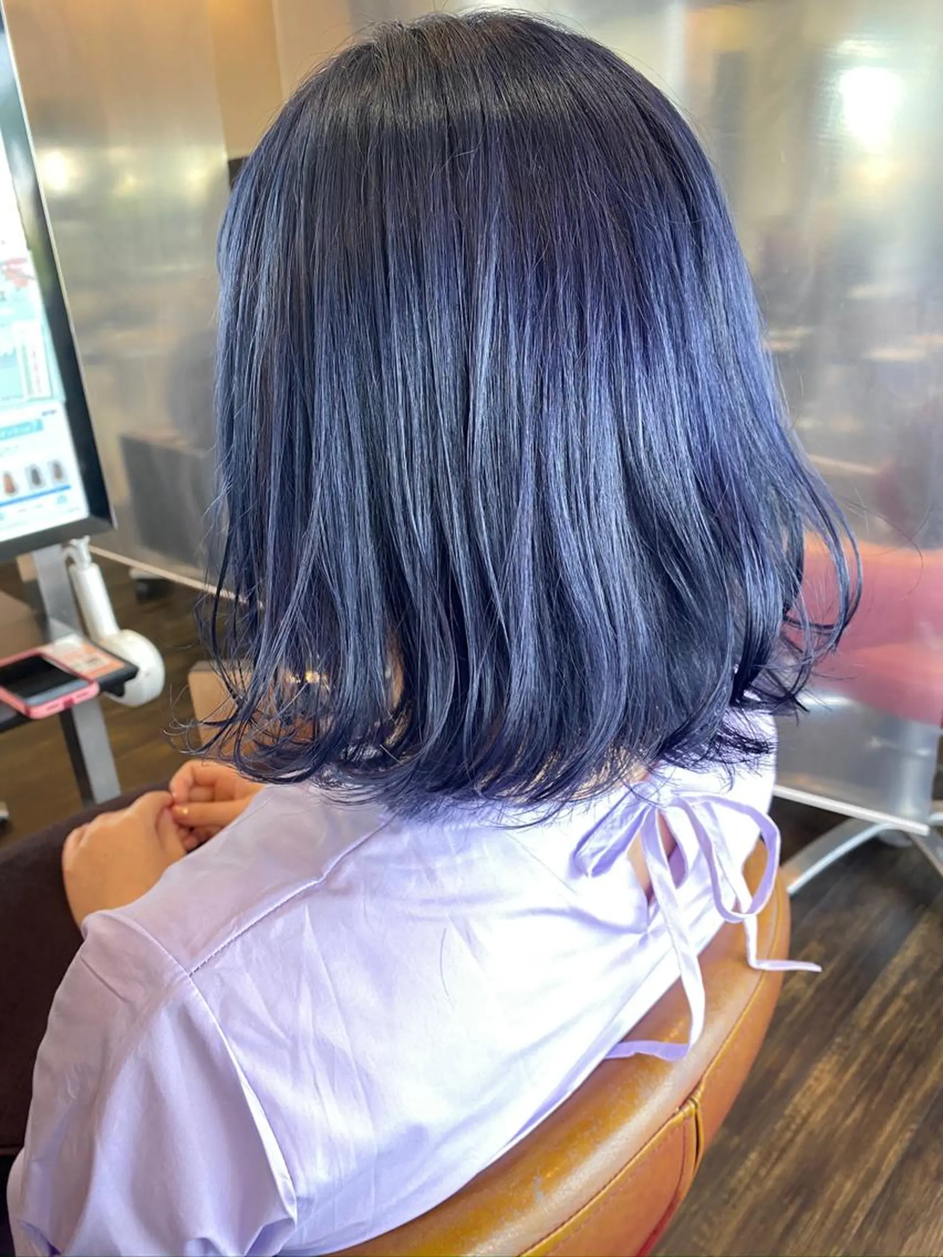 ミディアム 西本 夏美のヘアスタイル