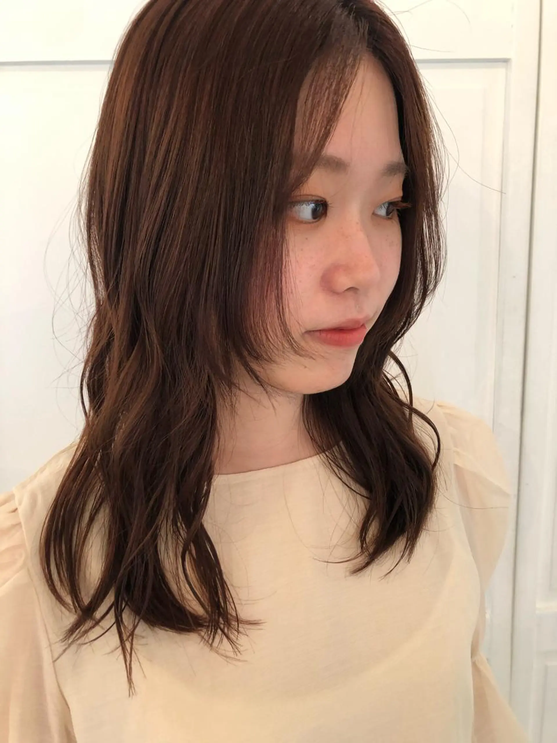 カラー ブリーチカラー🎀 韓国風/寺門美優のヘアスタイル