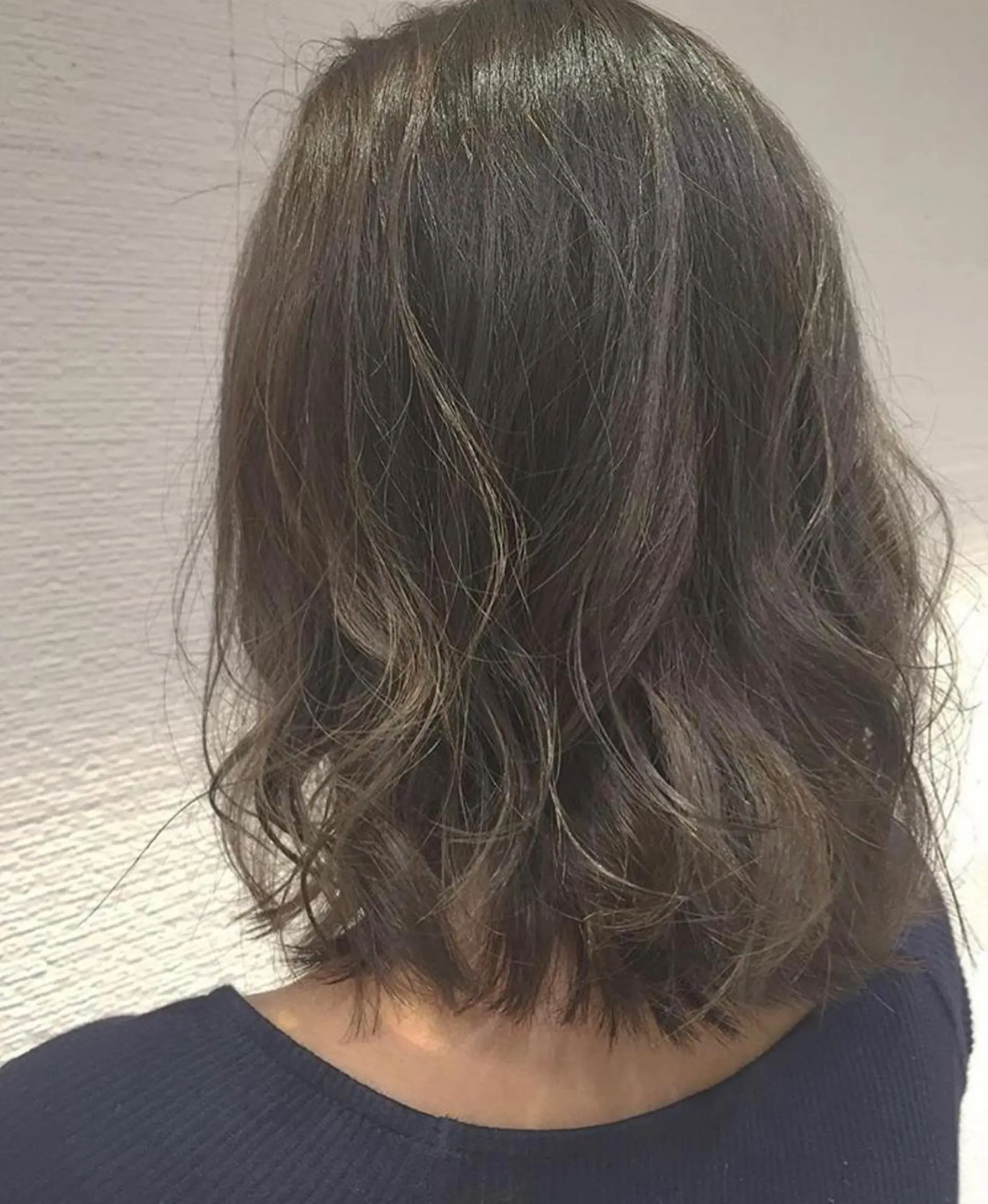 ミディアム カラー ハイライトカラー イルミナカラー ハイライト 韓国ヘア/レイヤー/ 🤍ayumuのヘアスタイル