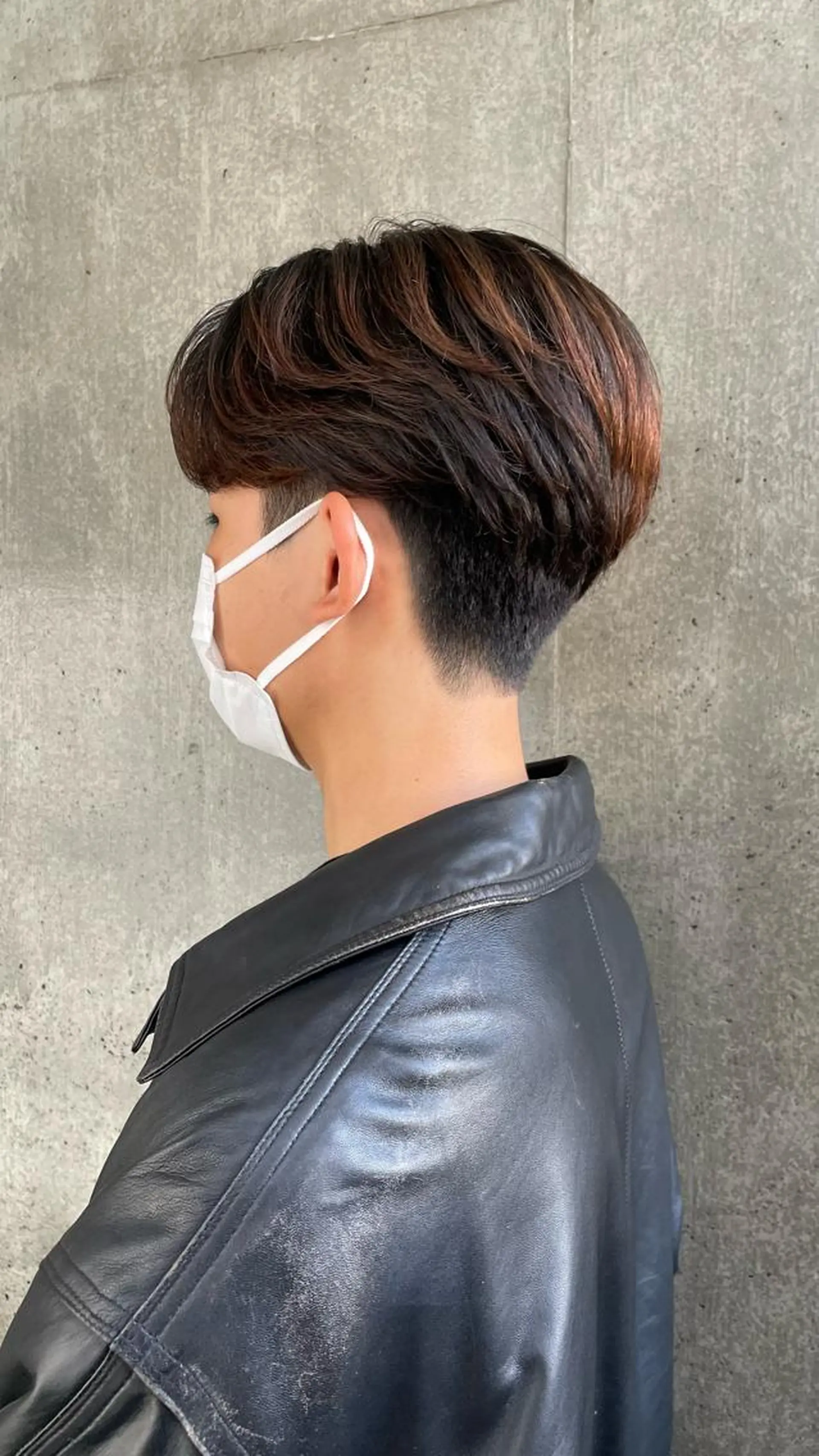 パーマ メンズ センターパート カルマパーマ メンズ韓国風 メンズパーマ メンズショート もりたみかこ 美容師お休み中のヘアスタイル