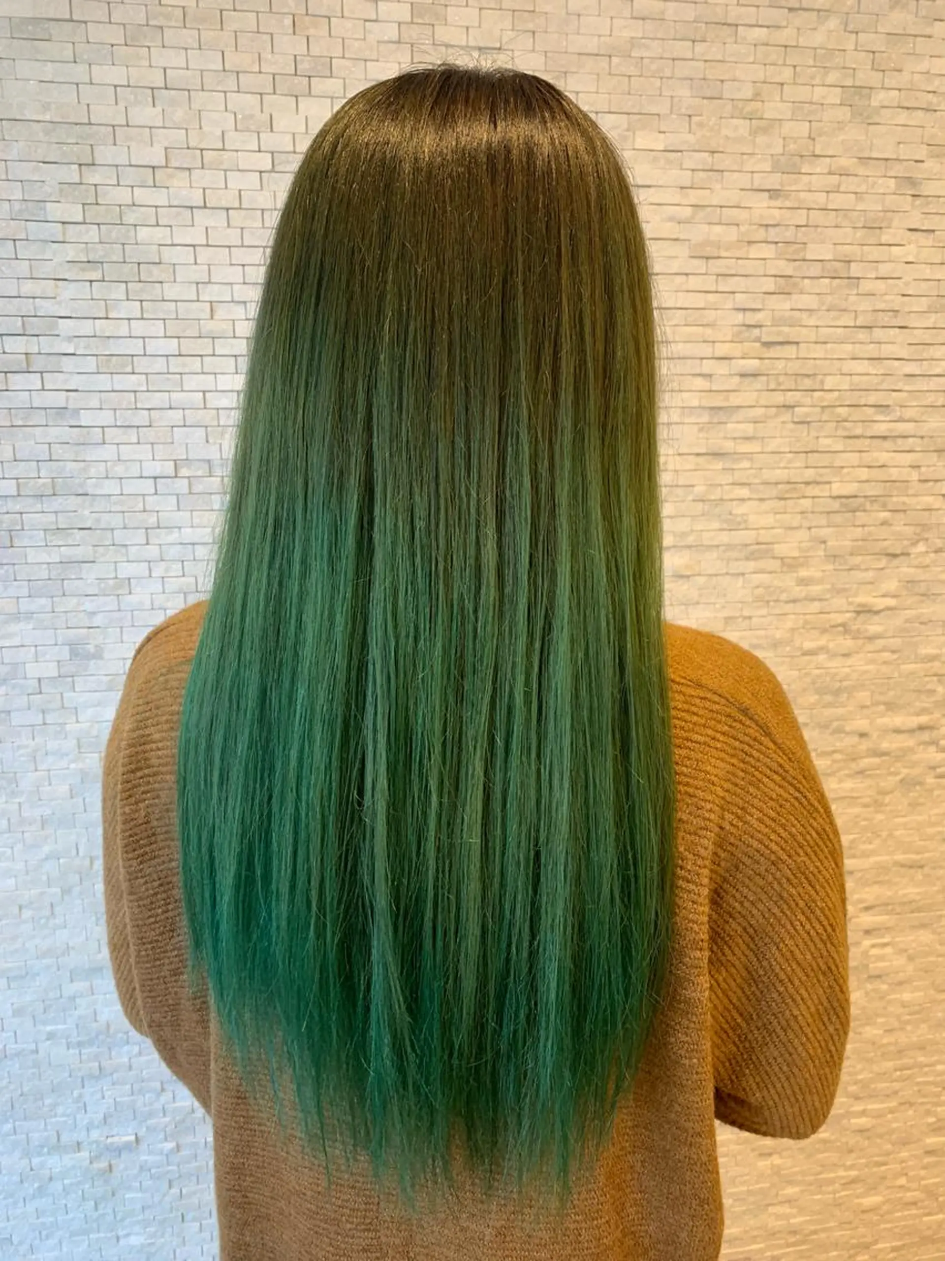 カラー 【neo.】 Mahoのヘアスタイル