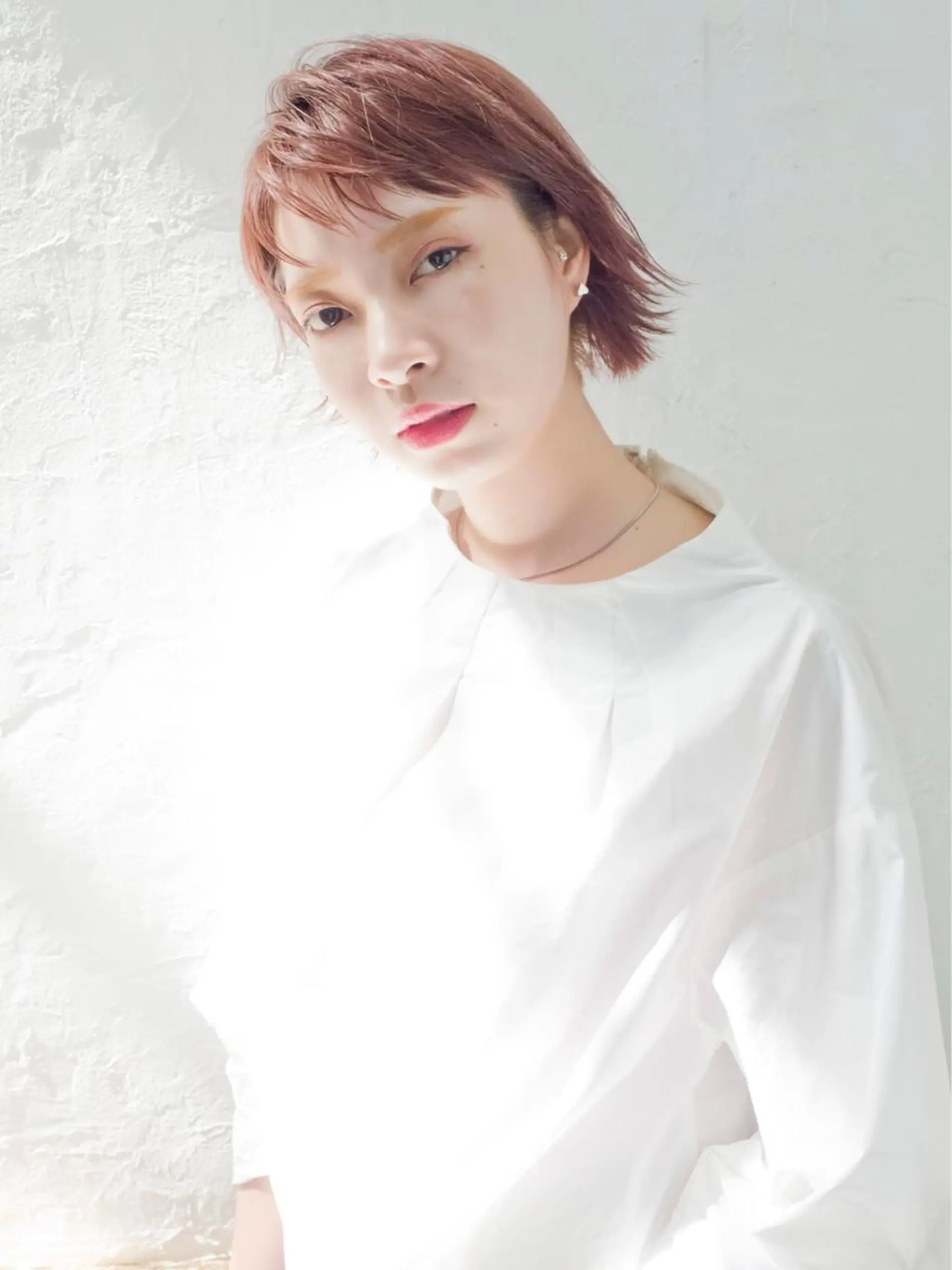 カラー ハイトーンカラー ピンクカラー レッドカラー ボブ 💜ショート💜 ウルフ、ボブ二色亜美のヘアスタイル