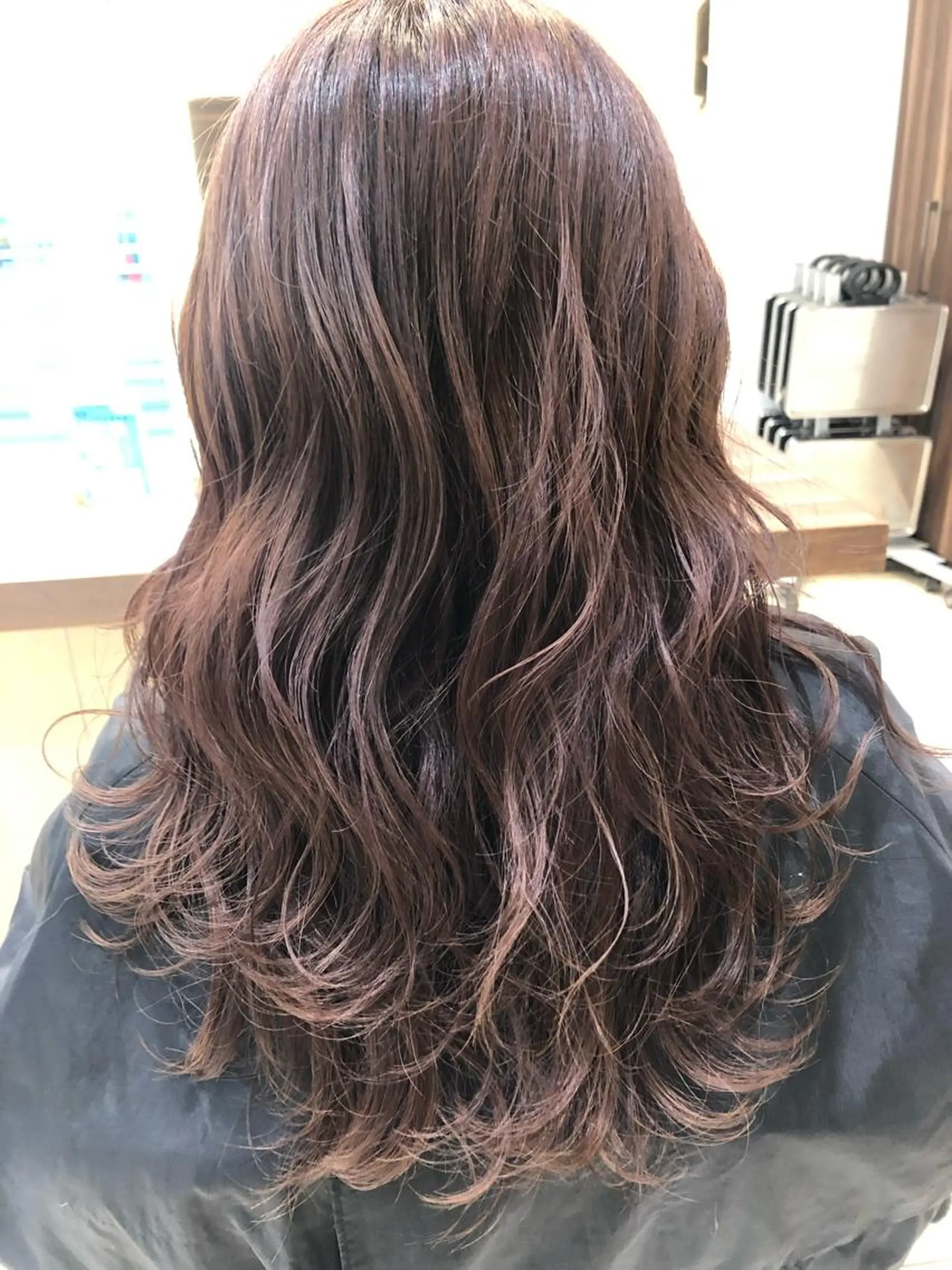 セミロング カラー エクステ/ハイトーン /インナー礒野朱里のヘアスタイル