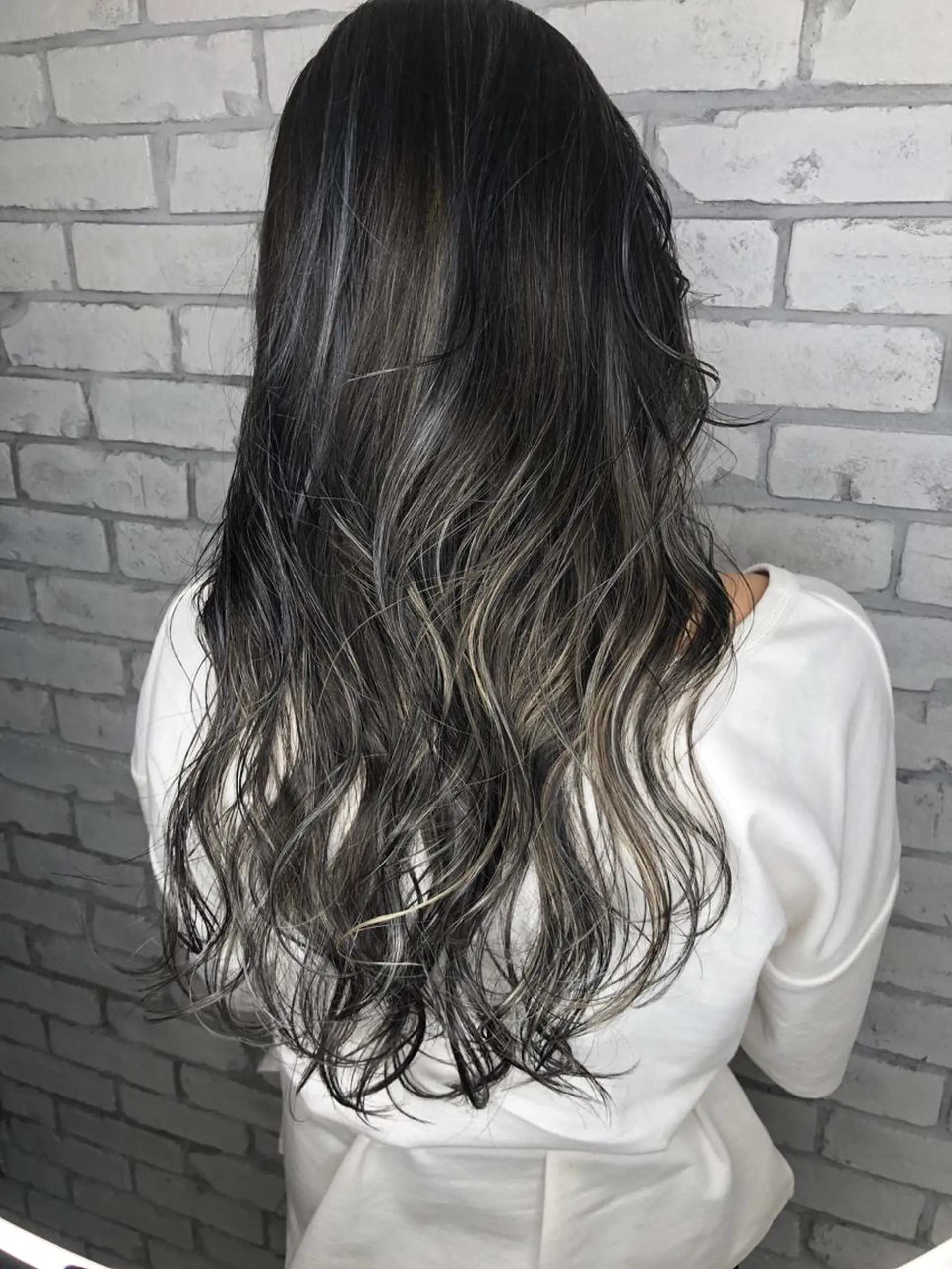 ロング カラー アディクシーカラー welring hair salonのヘアスタイル