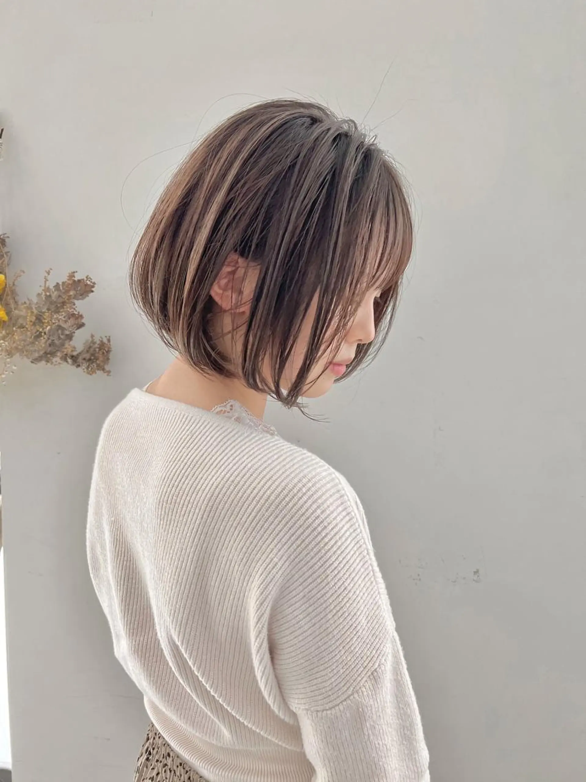 ショート ヘアカラー トリートメント newi ナカノのヘアスタイル