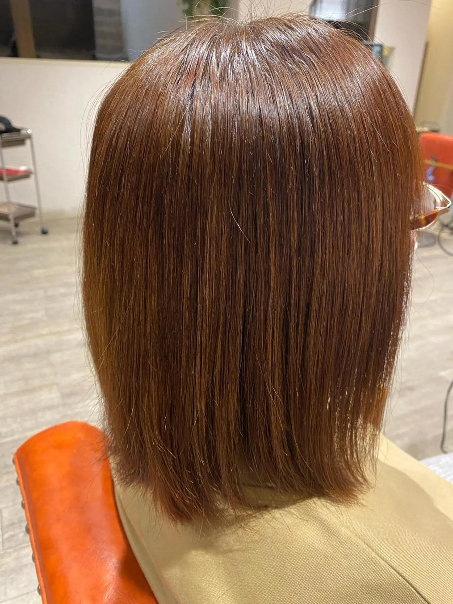 ミディアム 縮毛矯正 岡田 真弥のヘアスタイル