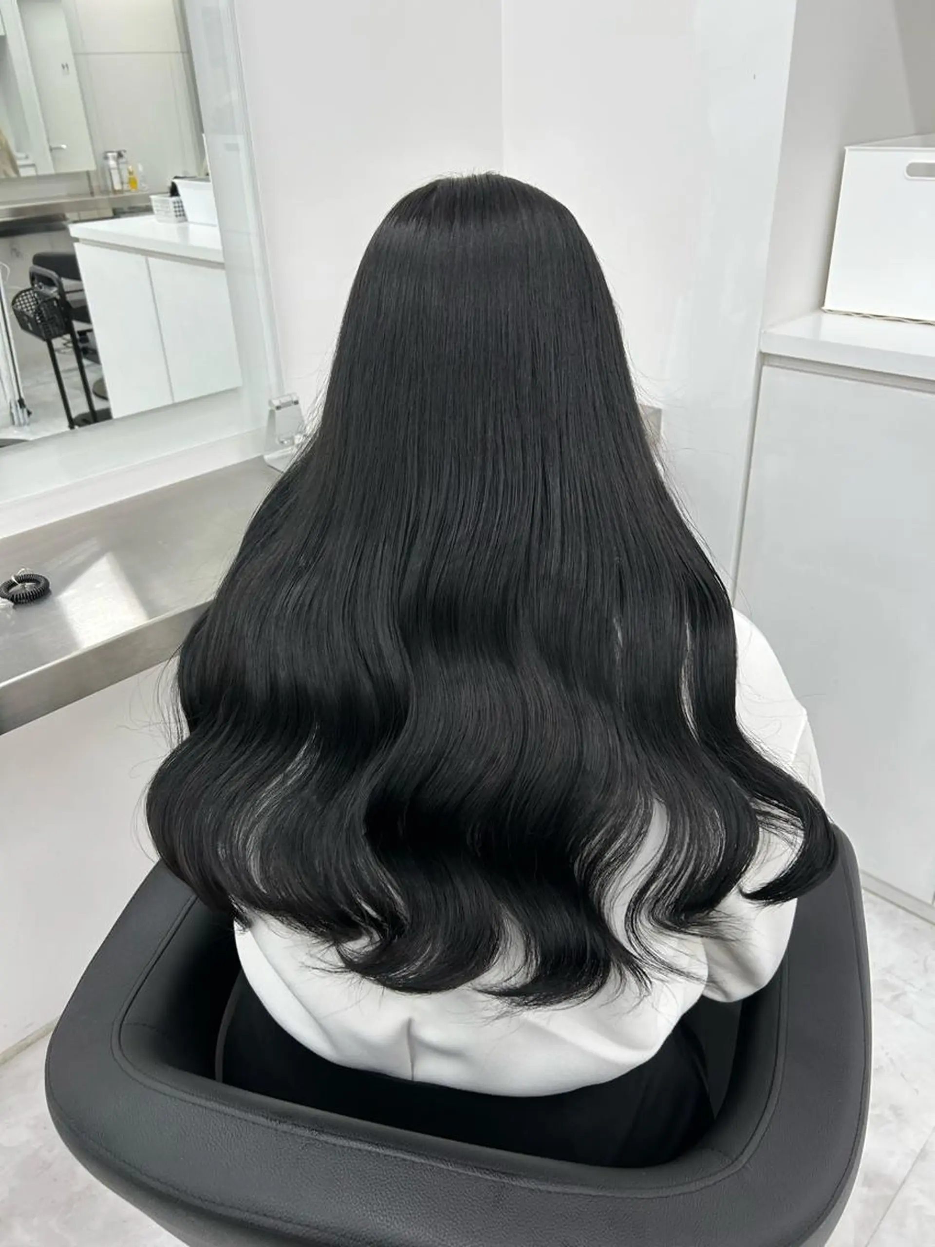 ロング ヘアセット 🤍韓国艶ワンホン ヘアMAYU🤍のヘアスタイル