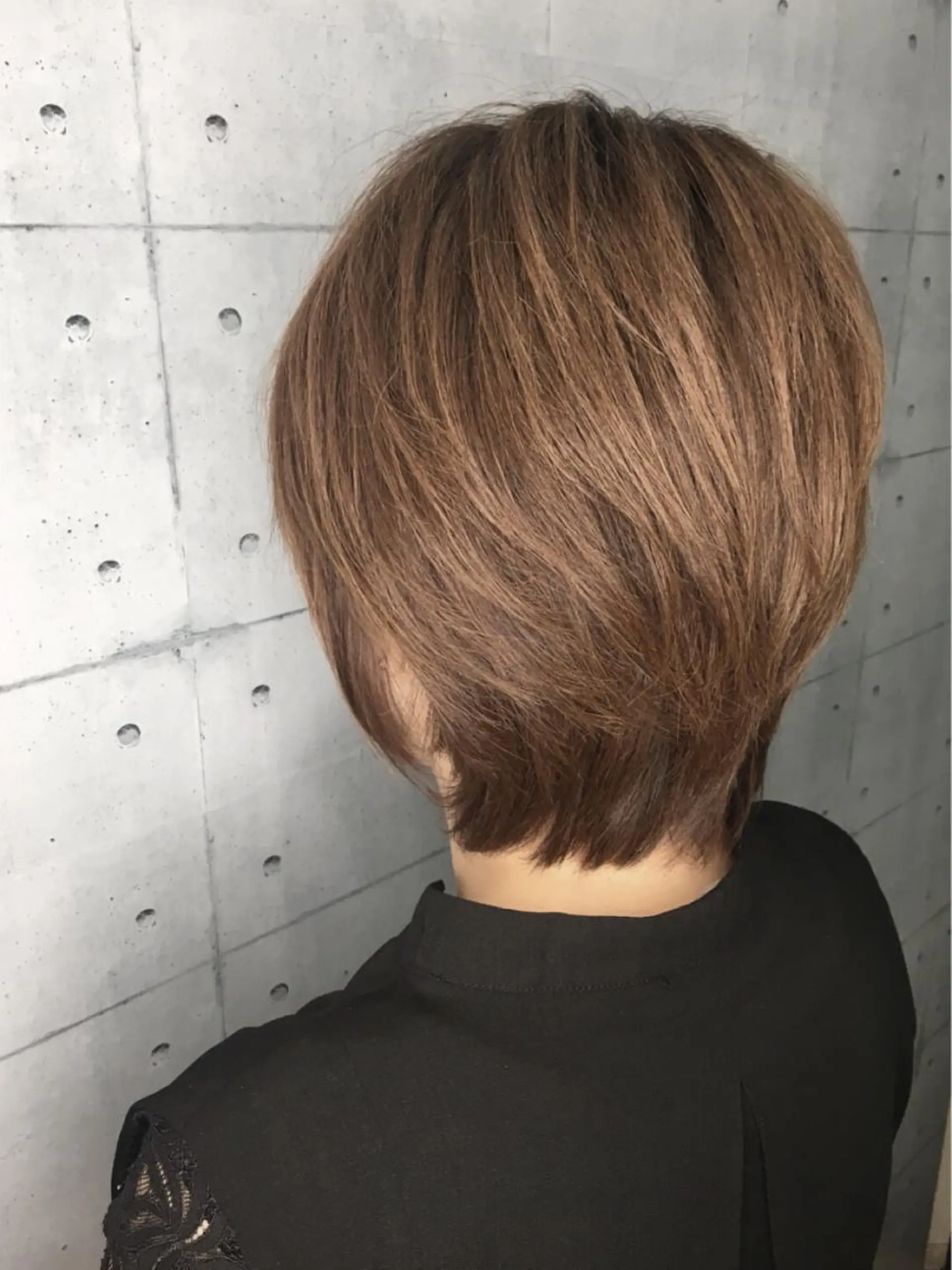 ショート カラー ハイライトカラー ハイライト カット ヘアカラー 金沢 広美のヘアスタイル