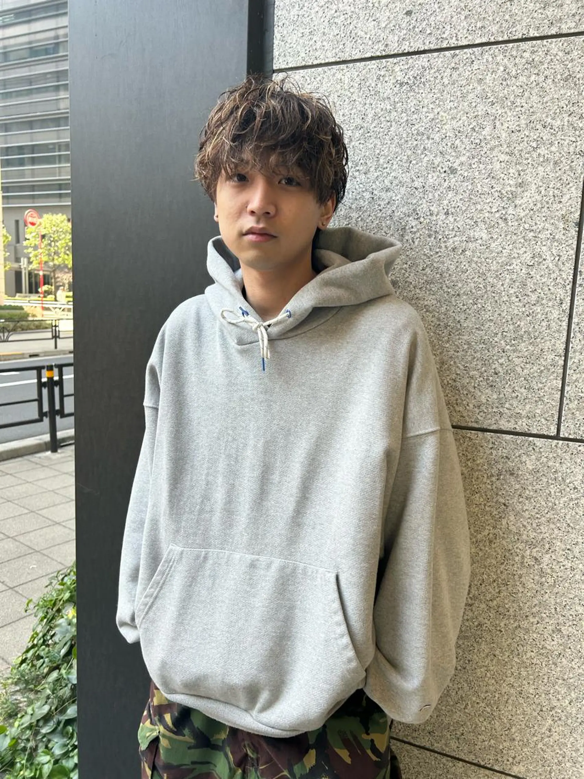 ショート カラー パーマ メンズ メンズブリーチ メンズハイライト メンズインナーカラー メンズパーマ プードルパーマ charme所属・💈メンズ短髪特化 ✂︎伊藤大輝💈のヘアスタイル