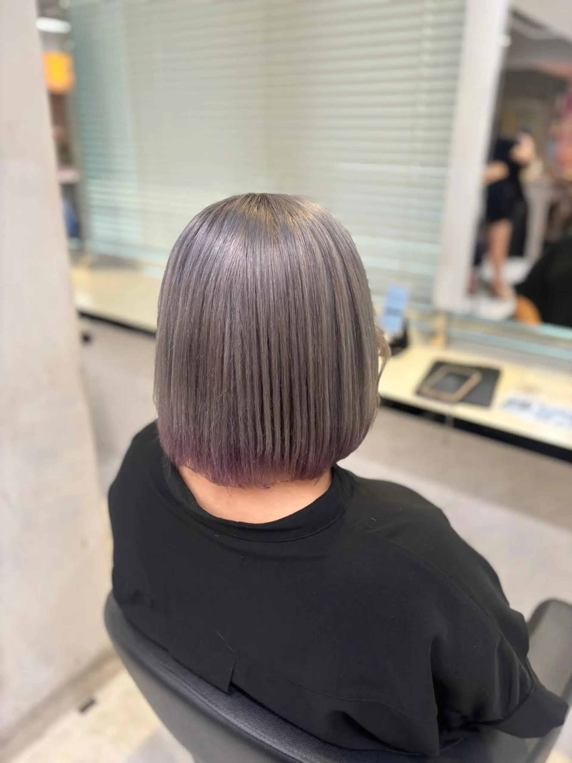 カラー ロング 💙ハイトーン韓国風 色白ヘア💙manaのヘアスタイル