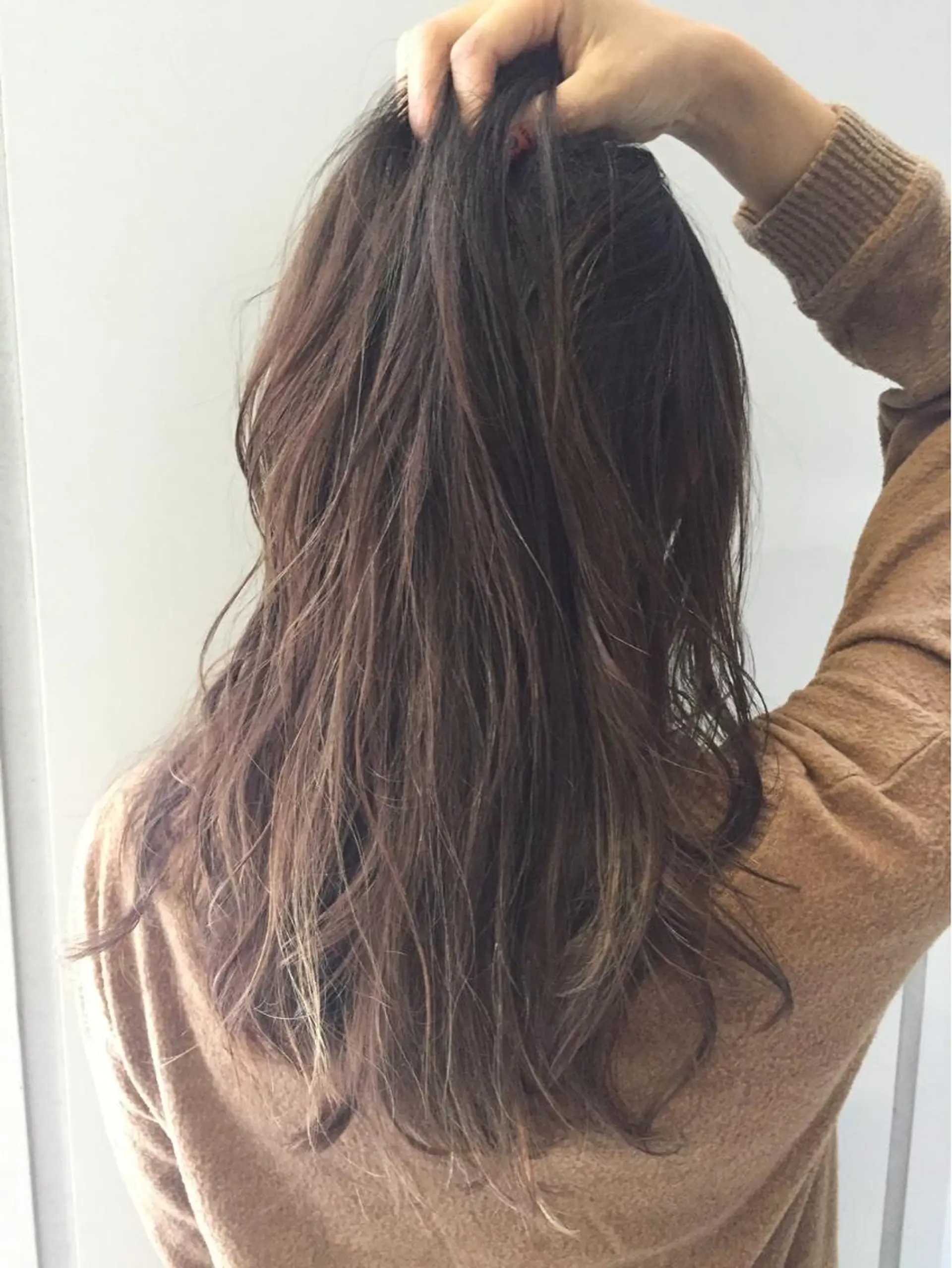 ロング EIGHT plum TOKIOリミテッドのヘアスタイル