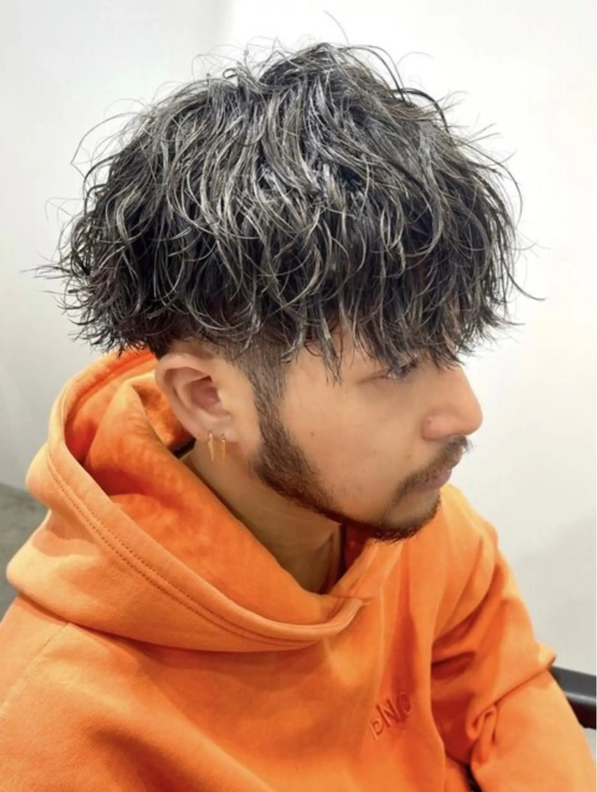 ミディアム パーマ メンズ ミディアムパーマ マッシュ メンズパーマ ツイストスパイラルパーマ 波巻きパーマ カット パーマ トリートメント 天神大名メンズパーマ メンズショートのヘアスタイル