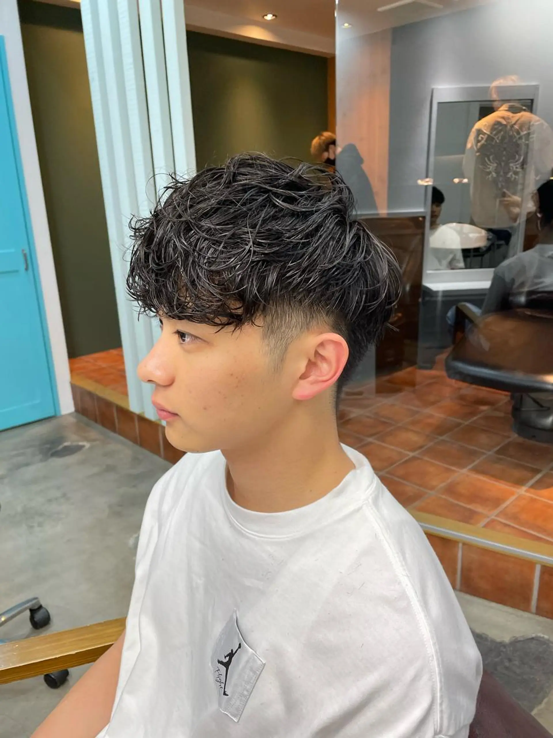 パーマ メンズ スペインカール 韓国ヘア/wカラー レイヤー/RIN🎀のヘアスタイル