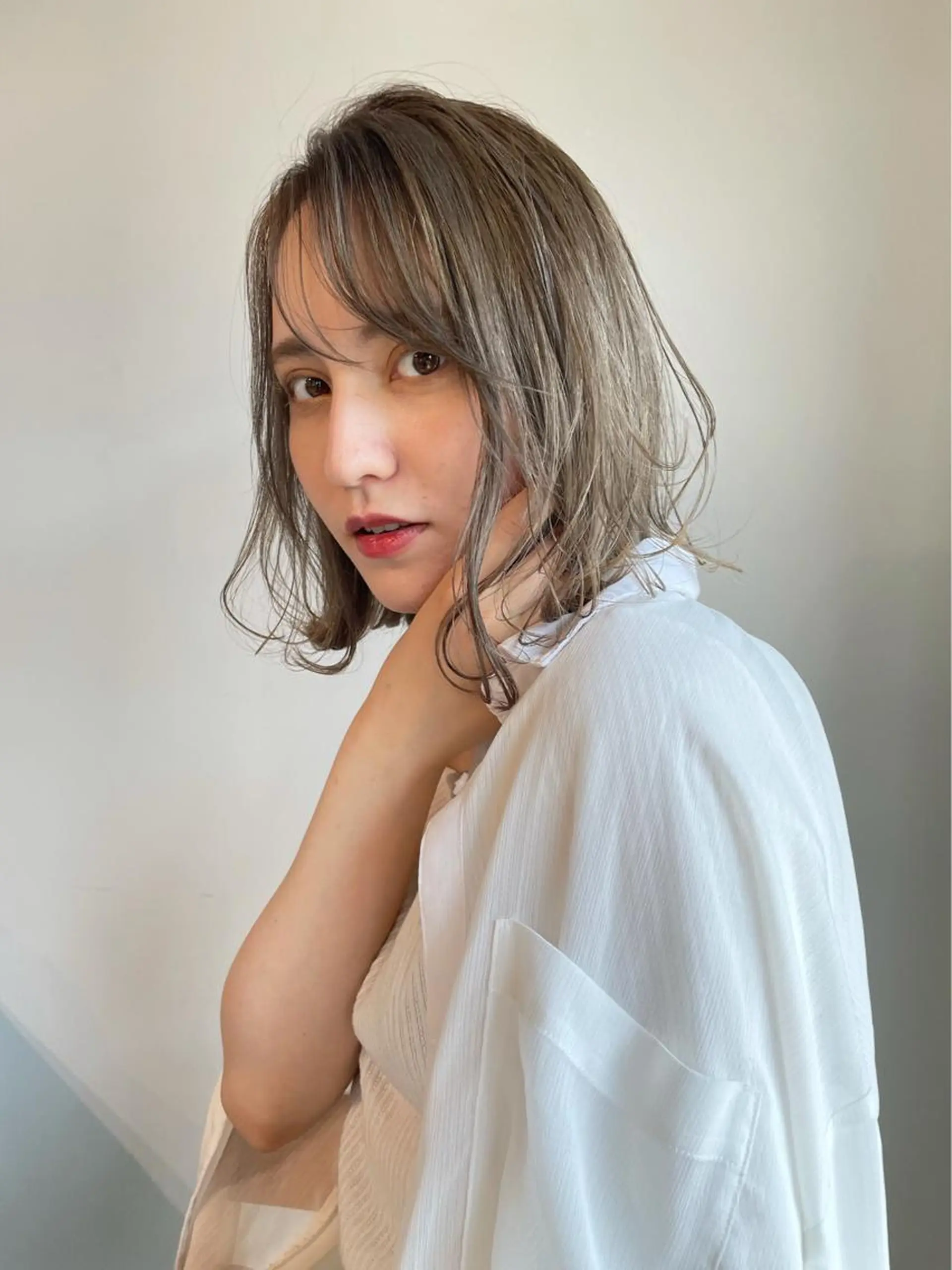 ミディアム カラー ヘアアレンジ ミディアムパーマ バレイヤージュ ブリーチ ケアブリーチ ダブルカラー ☀️Luana☀️ 公式/大通のヘアスタイル