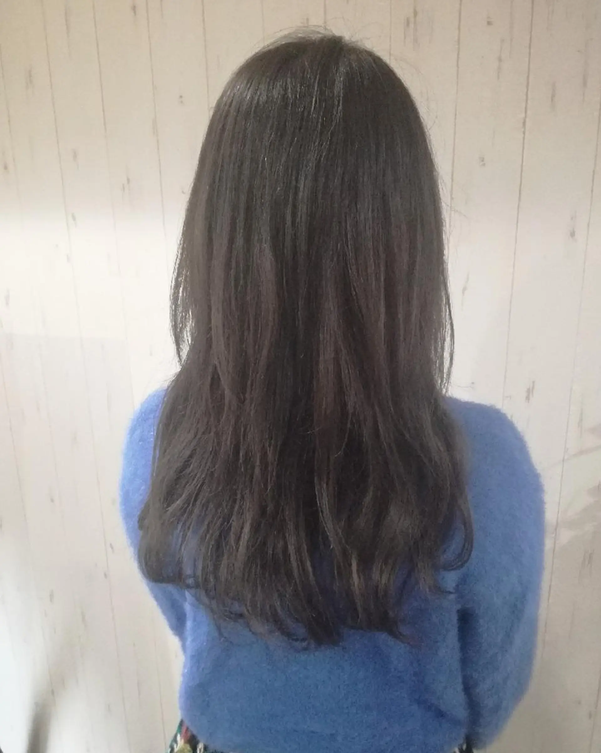 カラー ロング グレージュ カット ヘアカラー トリートメント 西川 敏夫のヘアスタイル