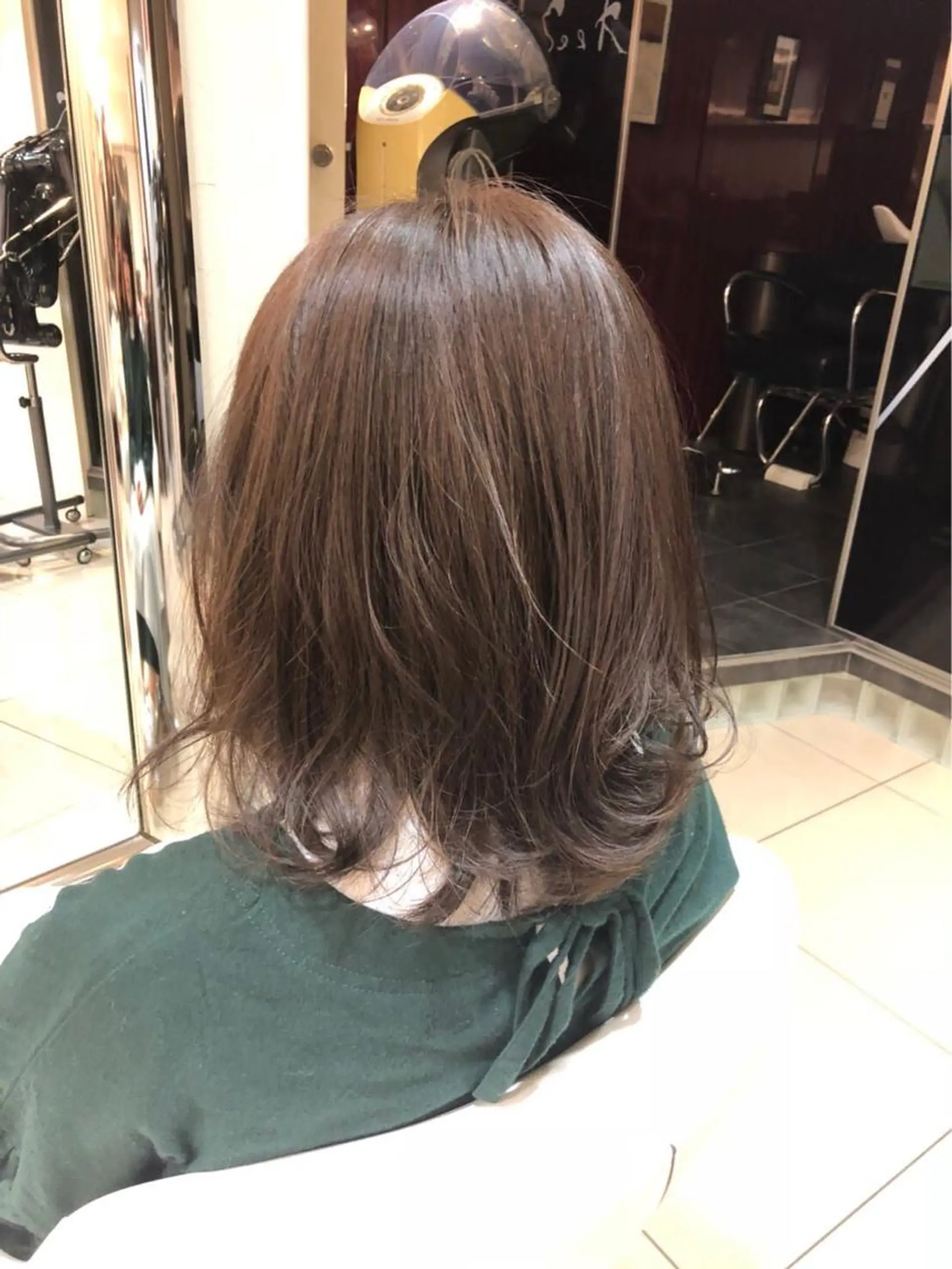 ミディアム カラー ヘアカラー 🌼こやま かおり🌼のヘアスタイル