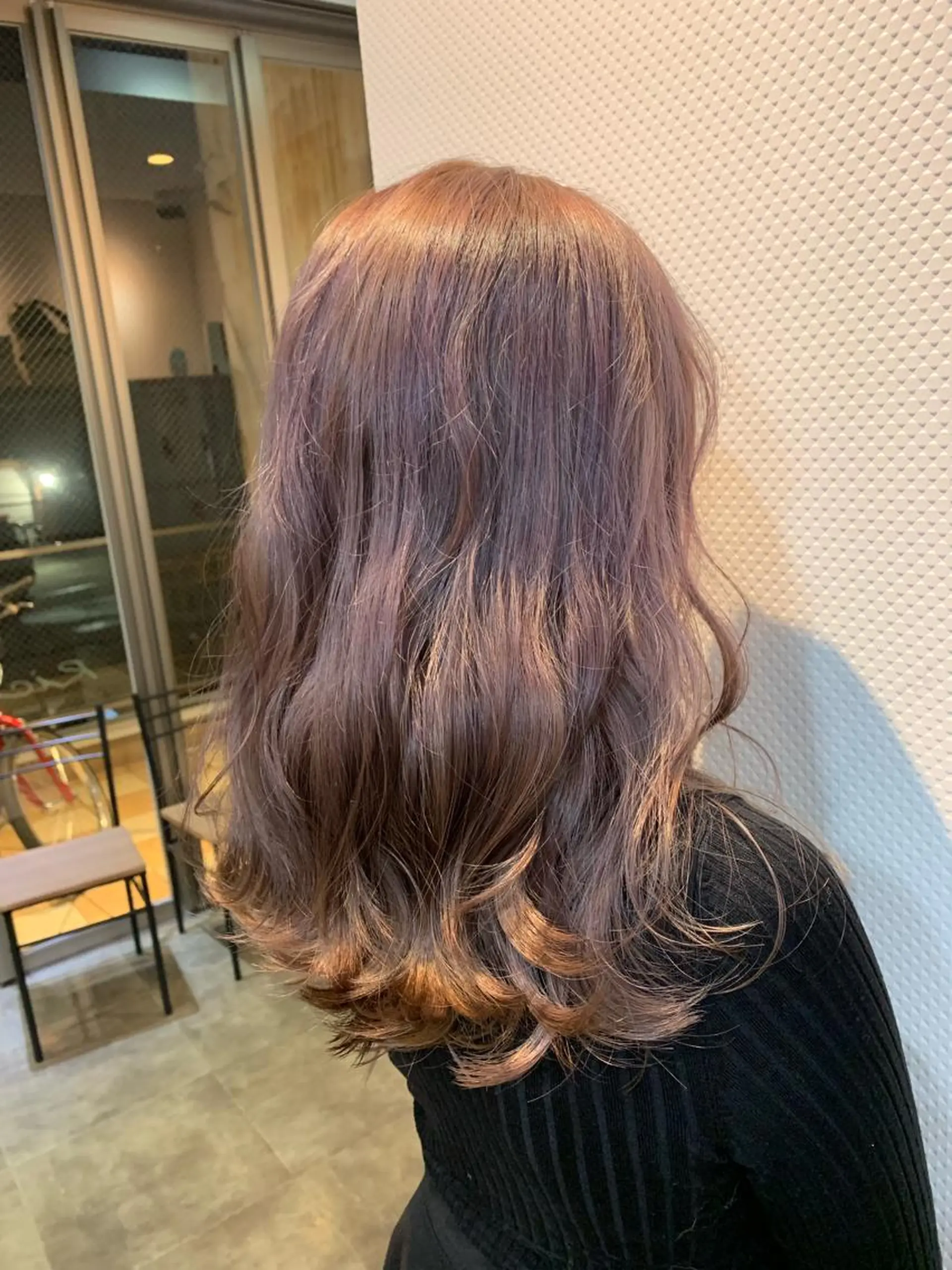 セミロング 透け感✨ダメージレス カラーHana🤍のヘアスタイル