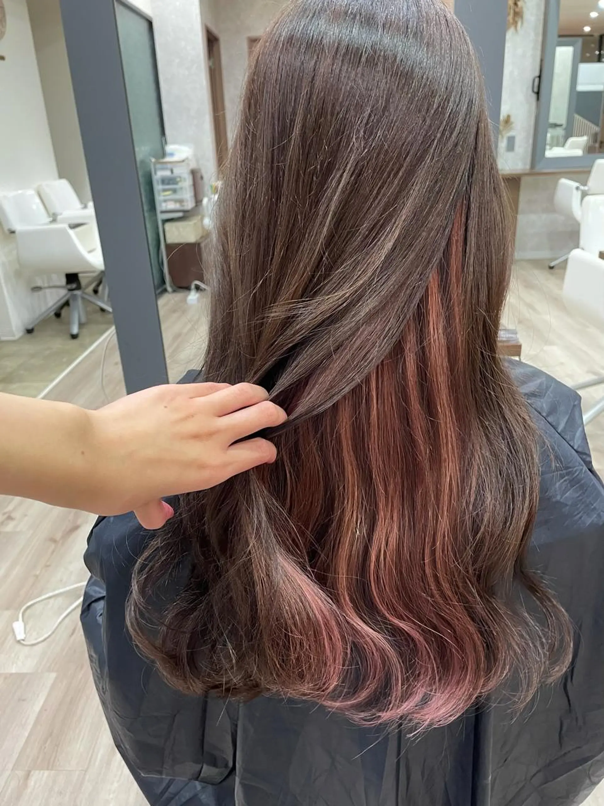 ロング カラー ブリーチ ハイライトカラー インナーカラー ピンクカラー ハイライト たなか りなのヘアスタイル