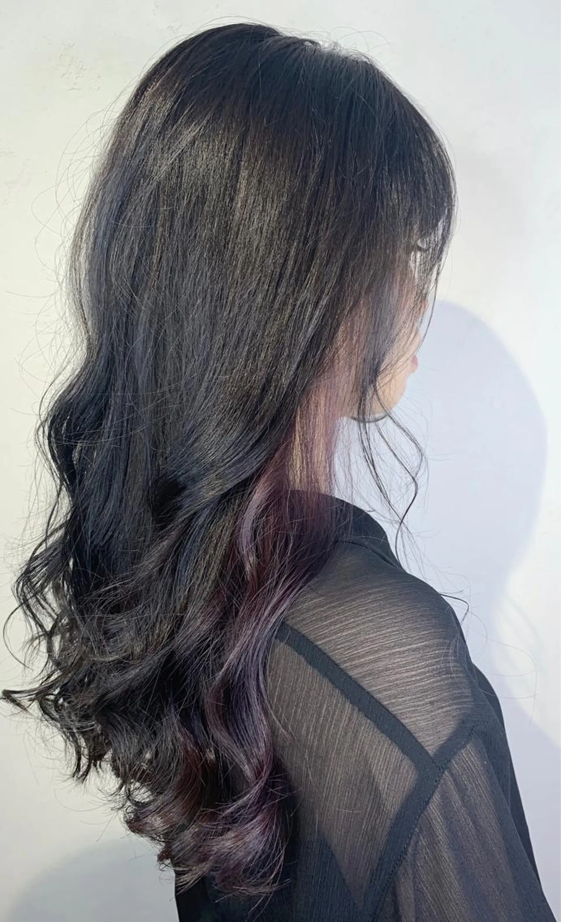 ロング カラー アッシュ アッシュグレー インナーカラー パープルカラー _WHITE 天神店 YUMEKA🐻のヘアスタイル
