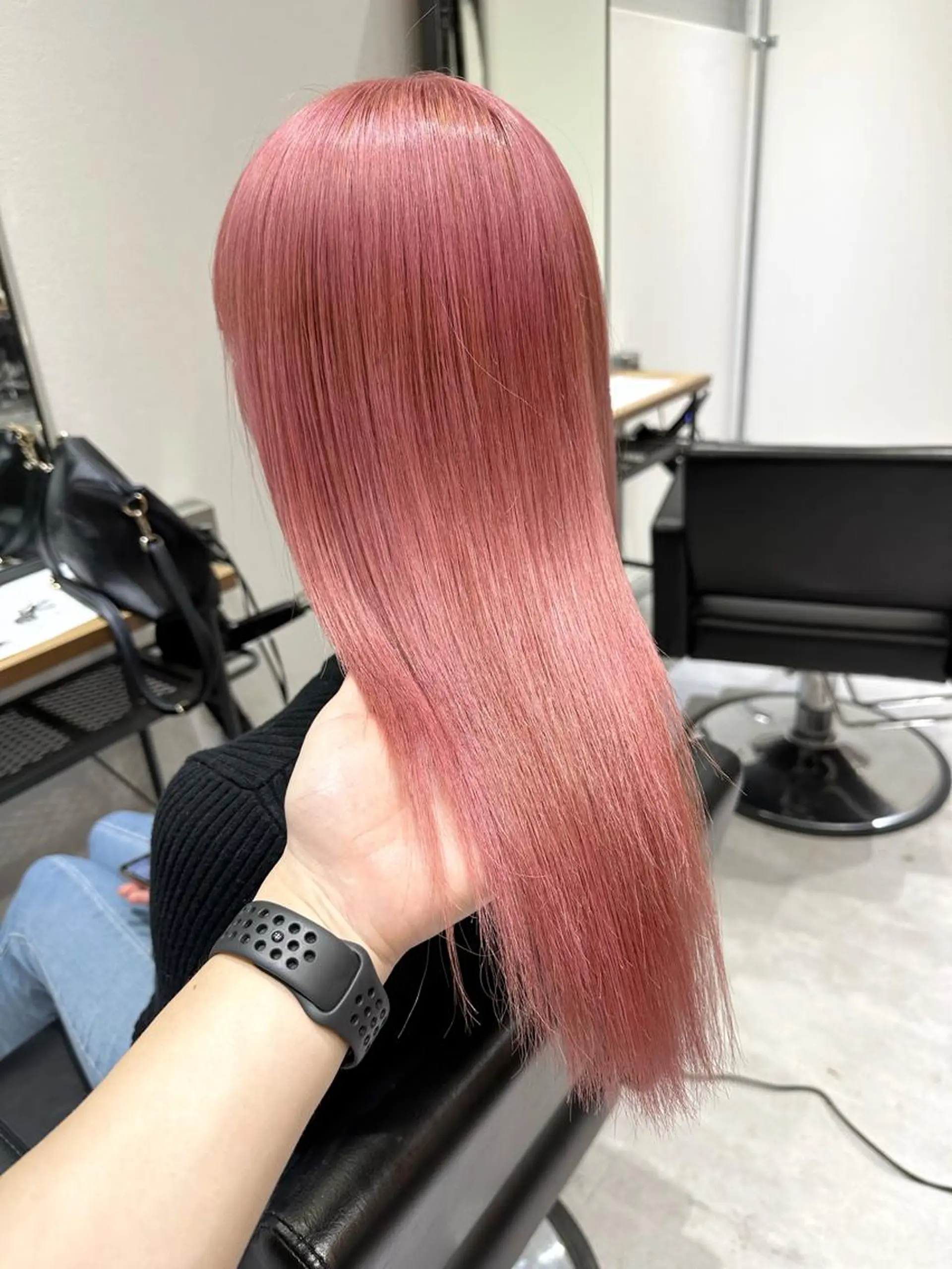 セミロング カラー ダブルカラー ハイトーンカラー ピンクカラー KEISUKE🐶 カラー✨エクステのヘアスタイル