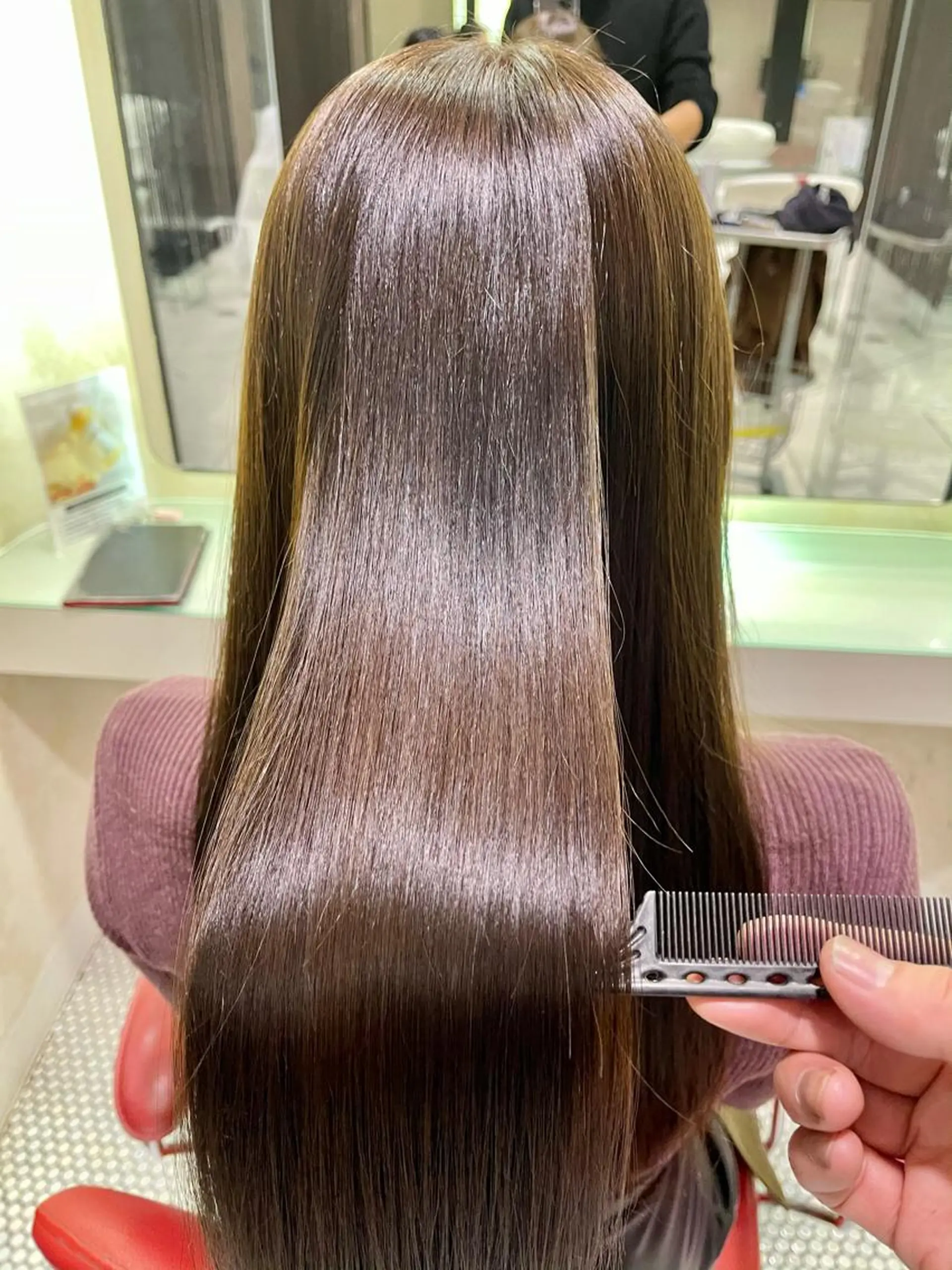 セミロング 髪質改善 縮毛矯正 トリートメント 圧倒的美髪ストレート ツダケイタロウのヘアスタイル