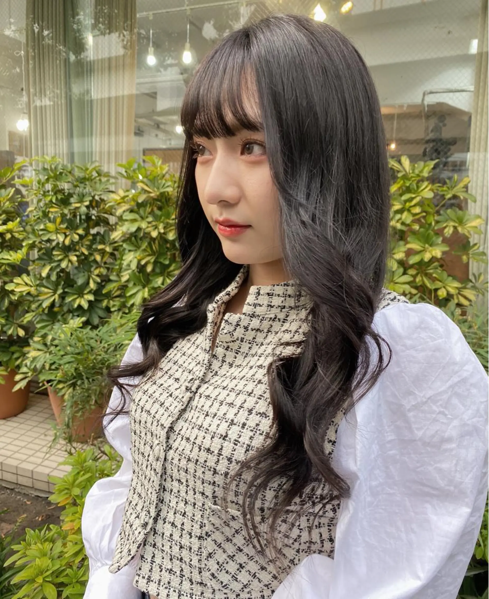 ロング カラー 編み込みエクステ シールエクステ バレイヤージュ ブリーチ ブロンド モモカ/ハイトーン /バレイヤージュのヘアスタイル