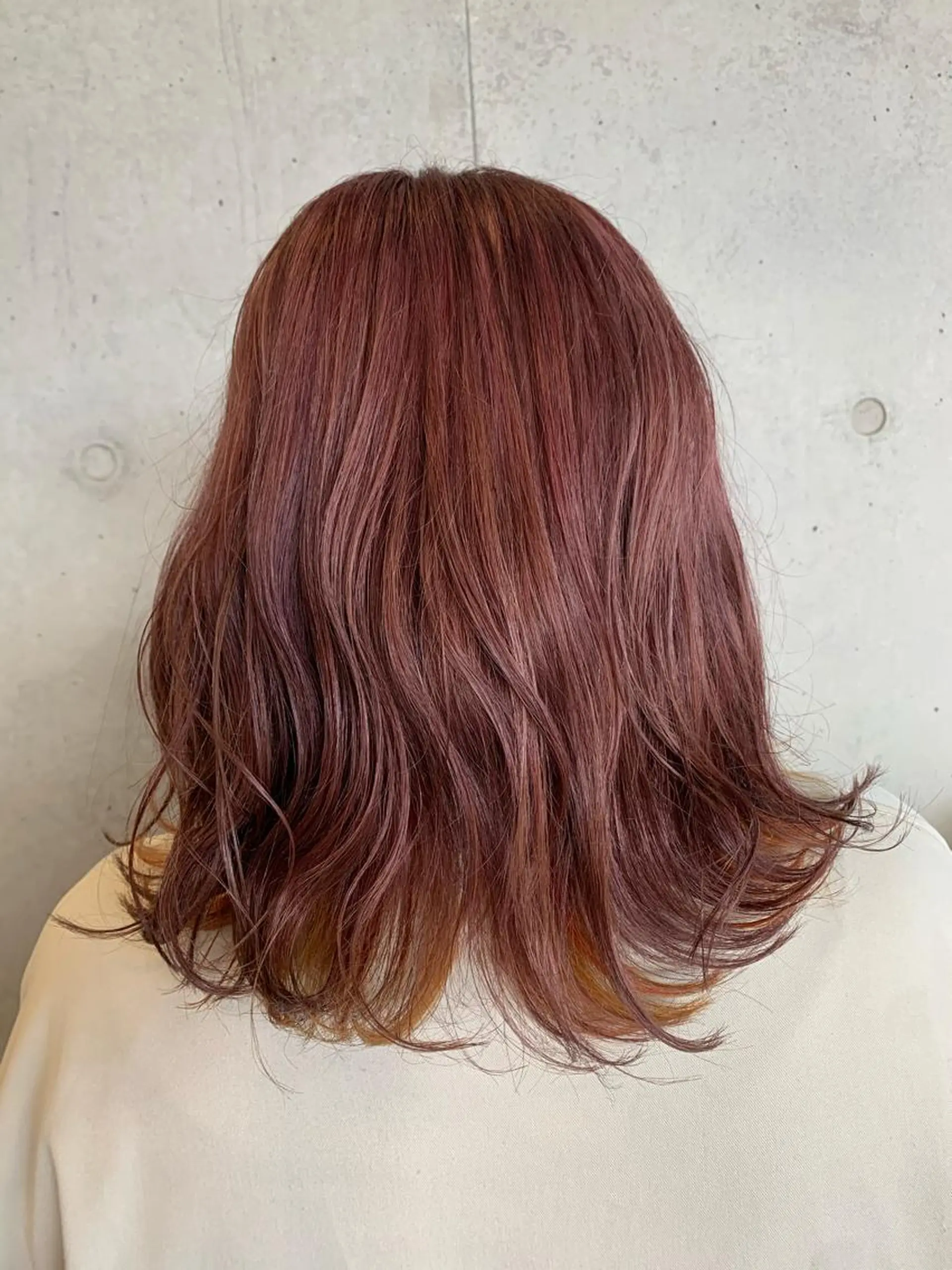 ミディアム カラー ブリーチ 髪質改善/縮毛矯正 ツヤ髪🩷さつきのヘアスタイル