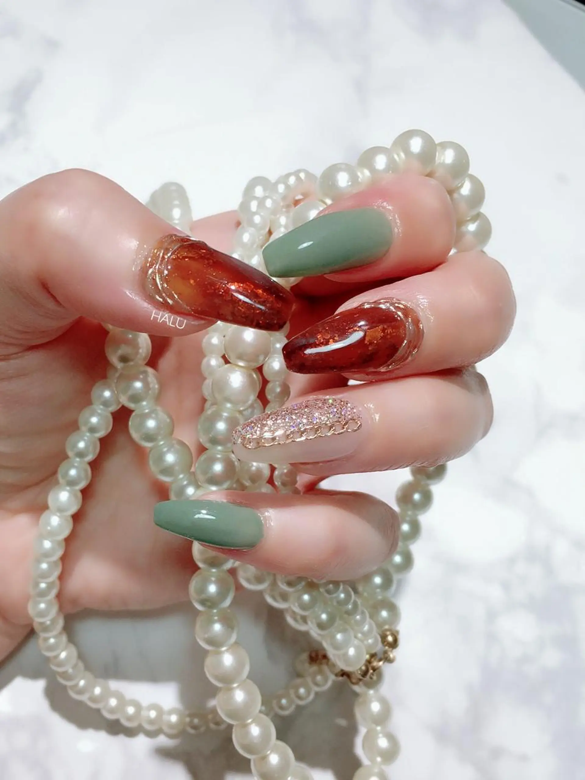 ネイル キラキラネイル HALU ハルのネイルデザイン