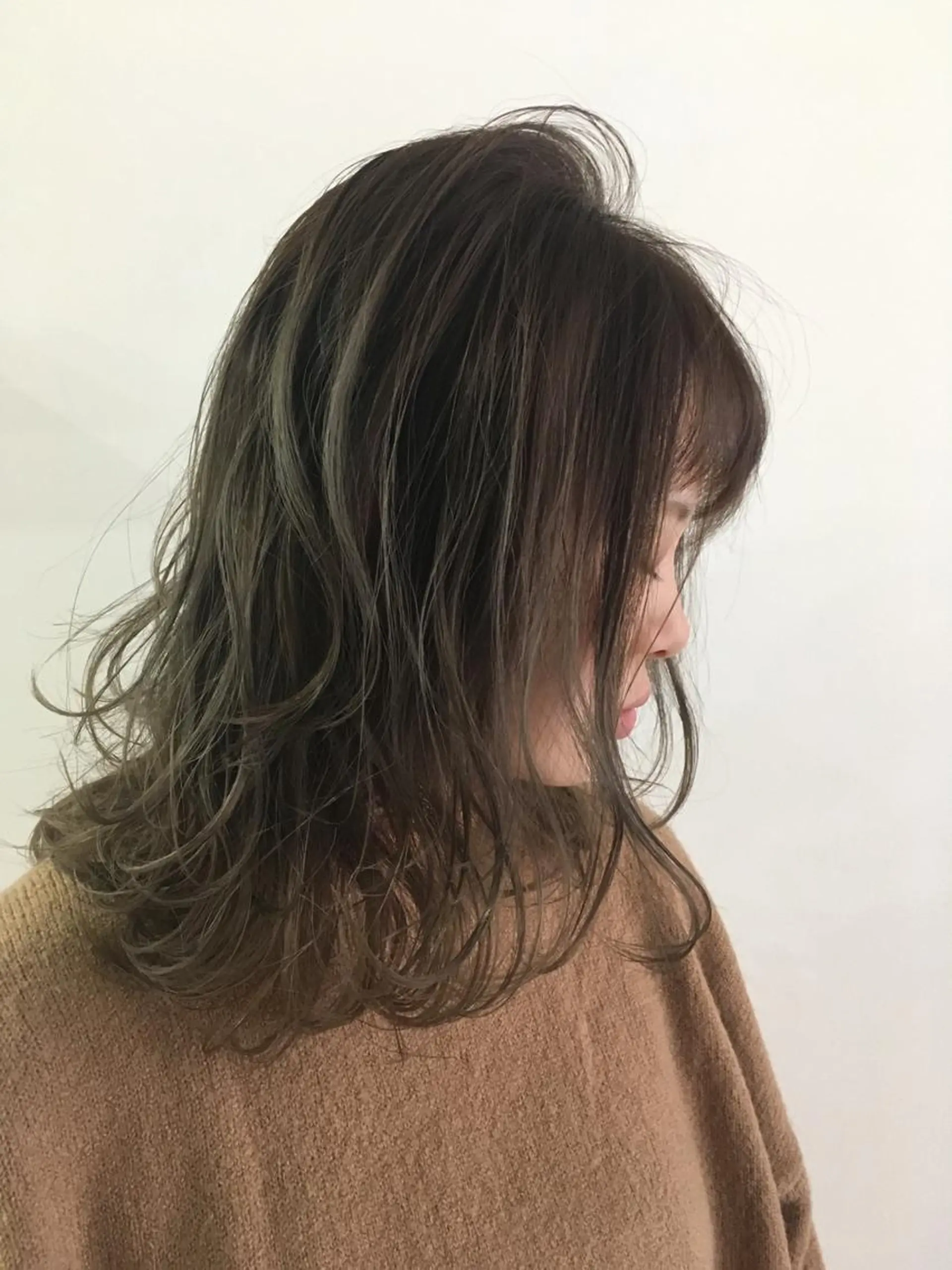 ミディアム カラー tipi 香椎・千早のヘアスタイル