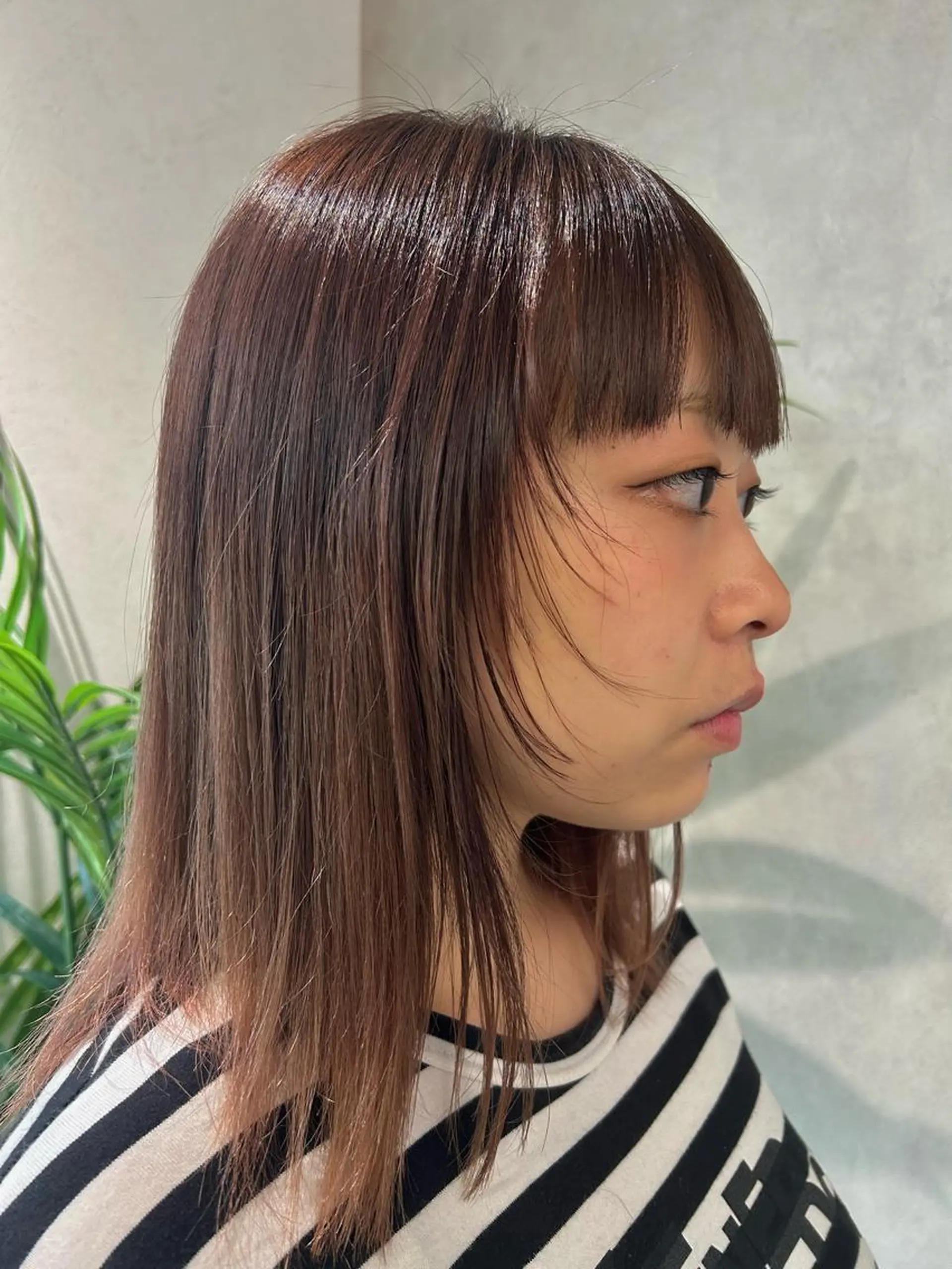 ミディアム 顔まわりレイヤー 顔周りカット レイヤーカット カット 透明感カラー🫧 /有野ひかりのヘアスタイル