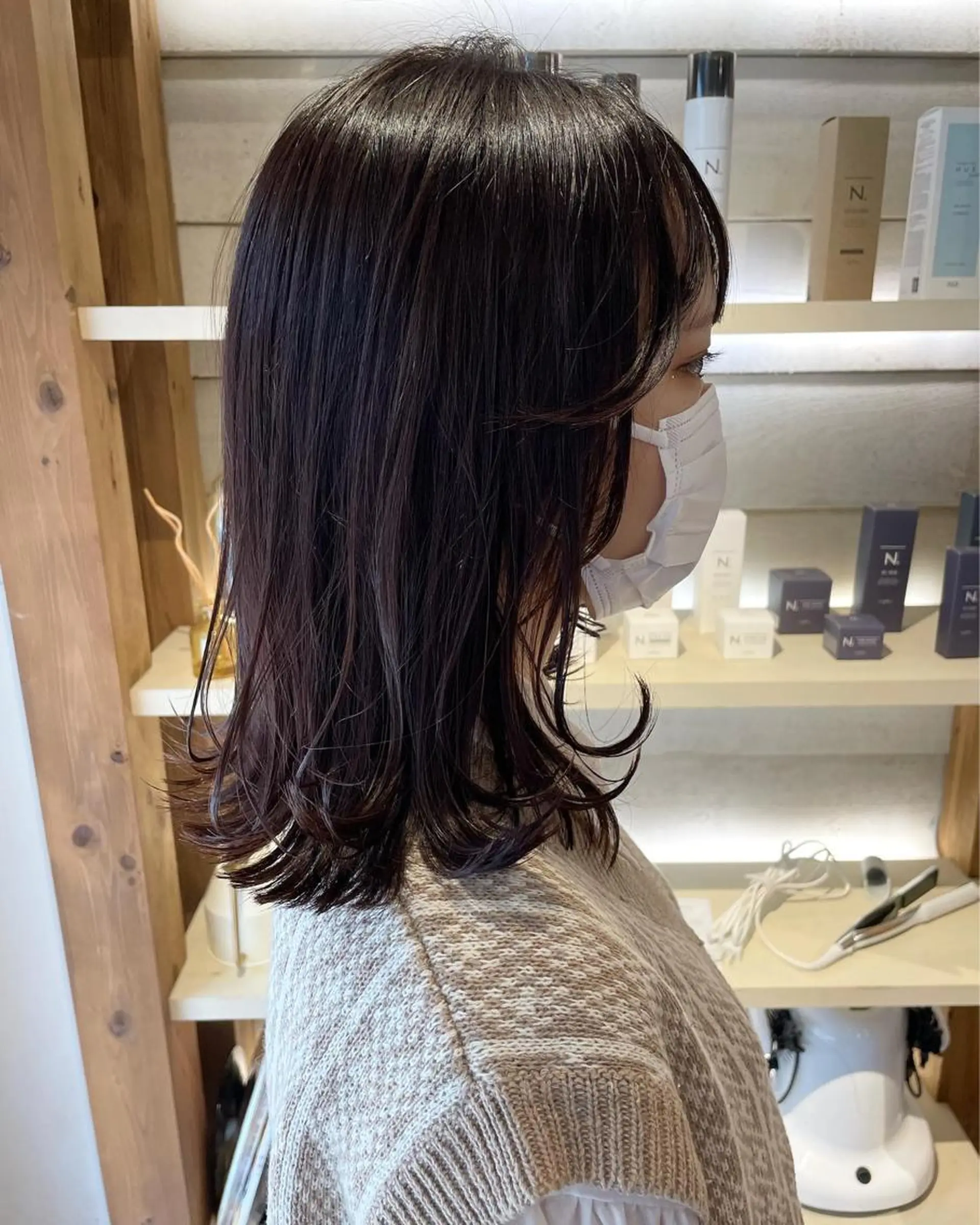 セミロング カラー あずまぐち めぐみのヘアスタイル