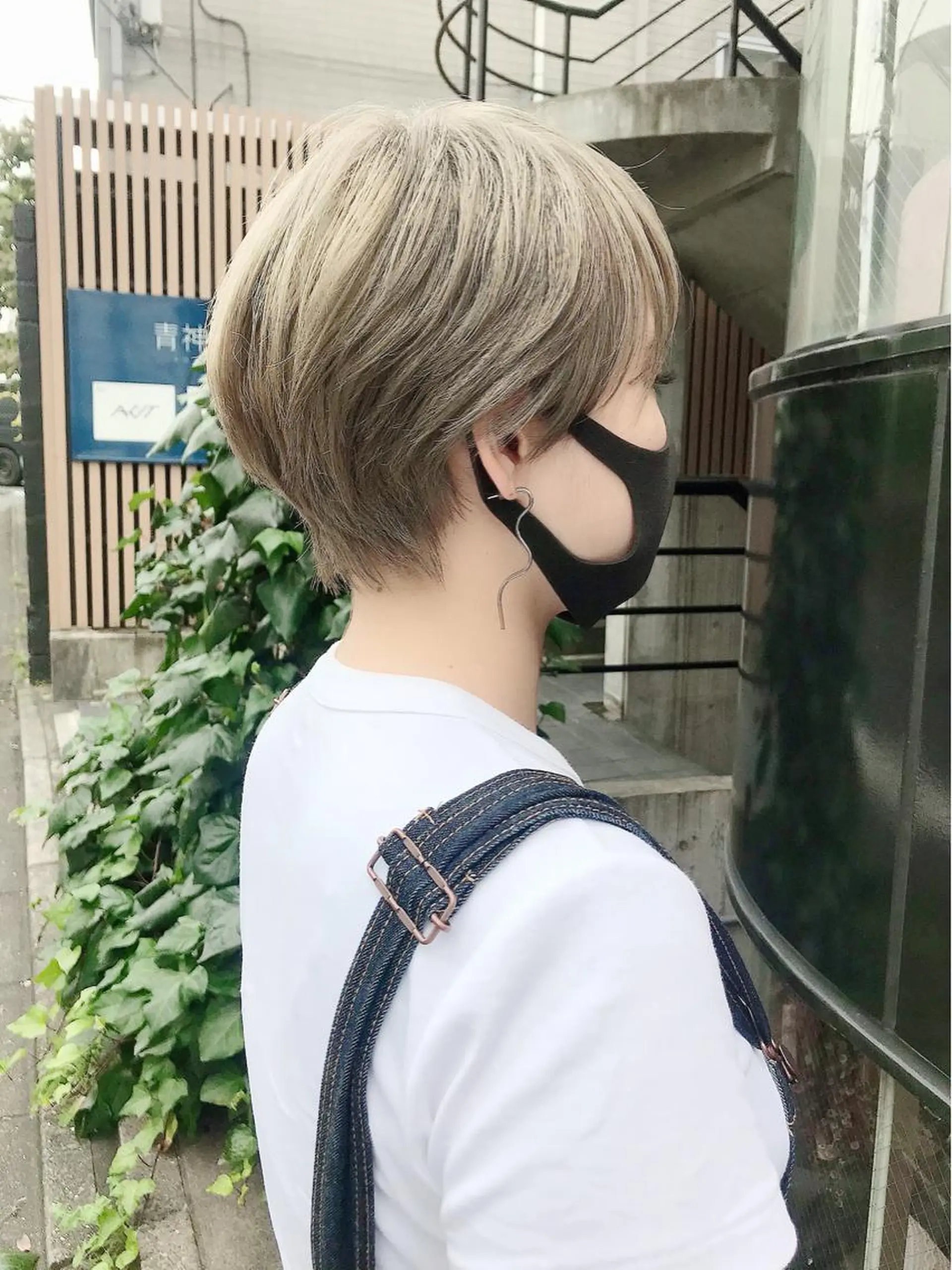 ショート シンプル+αな デザインを 松崎陸のヘアスタイル